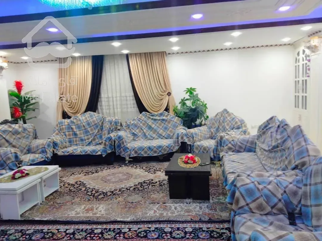 ۱۶۵ متر مرکز شهر پشت ستی سنتر