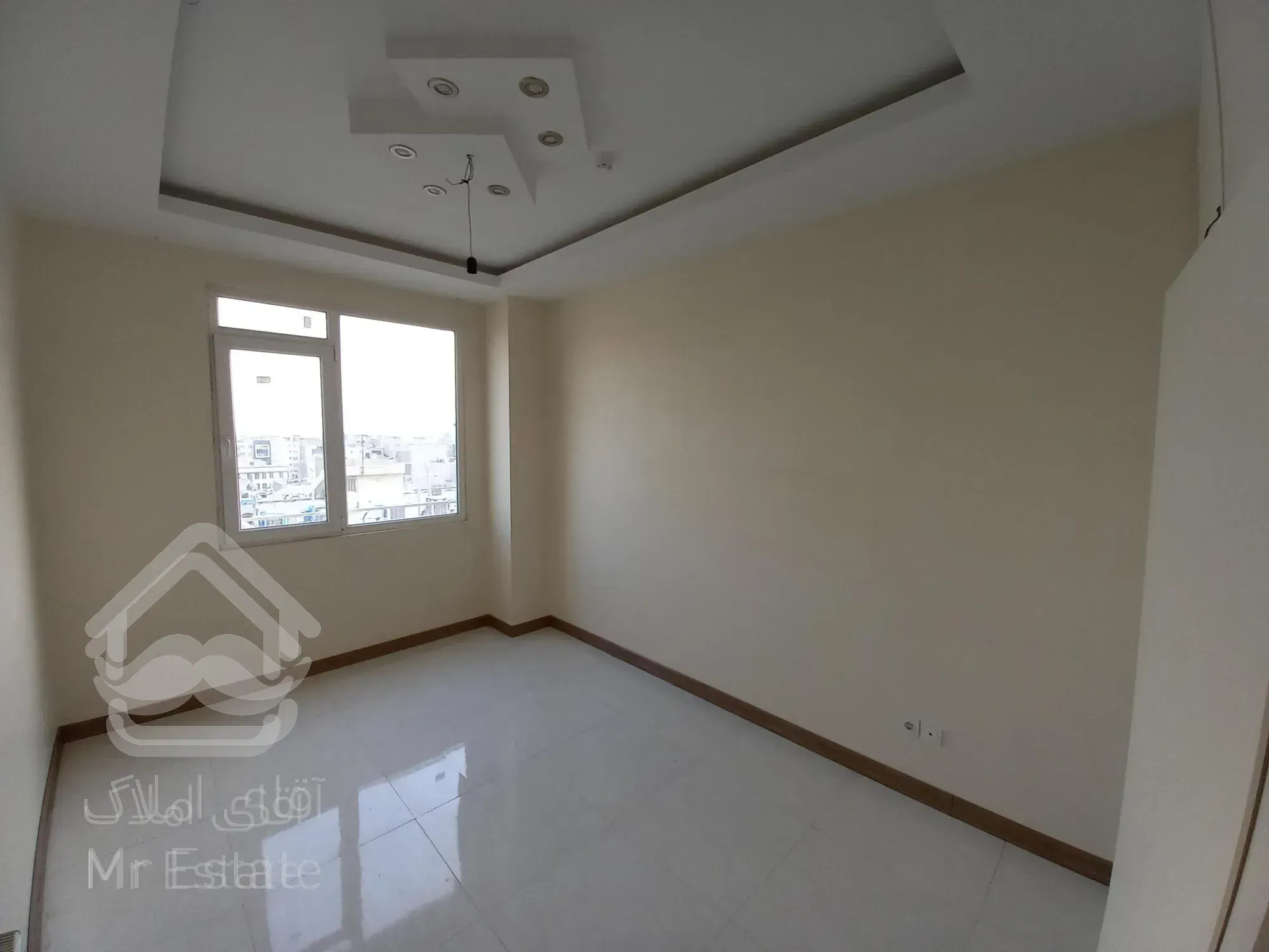 آپارتمان/۱۳۵/متر/سه/خوابه