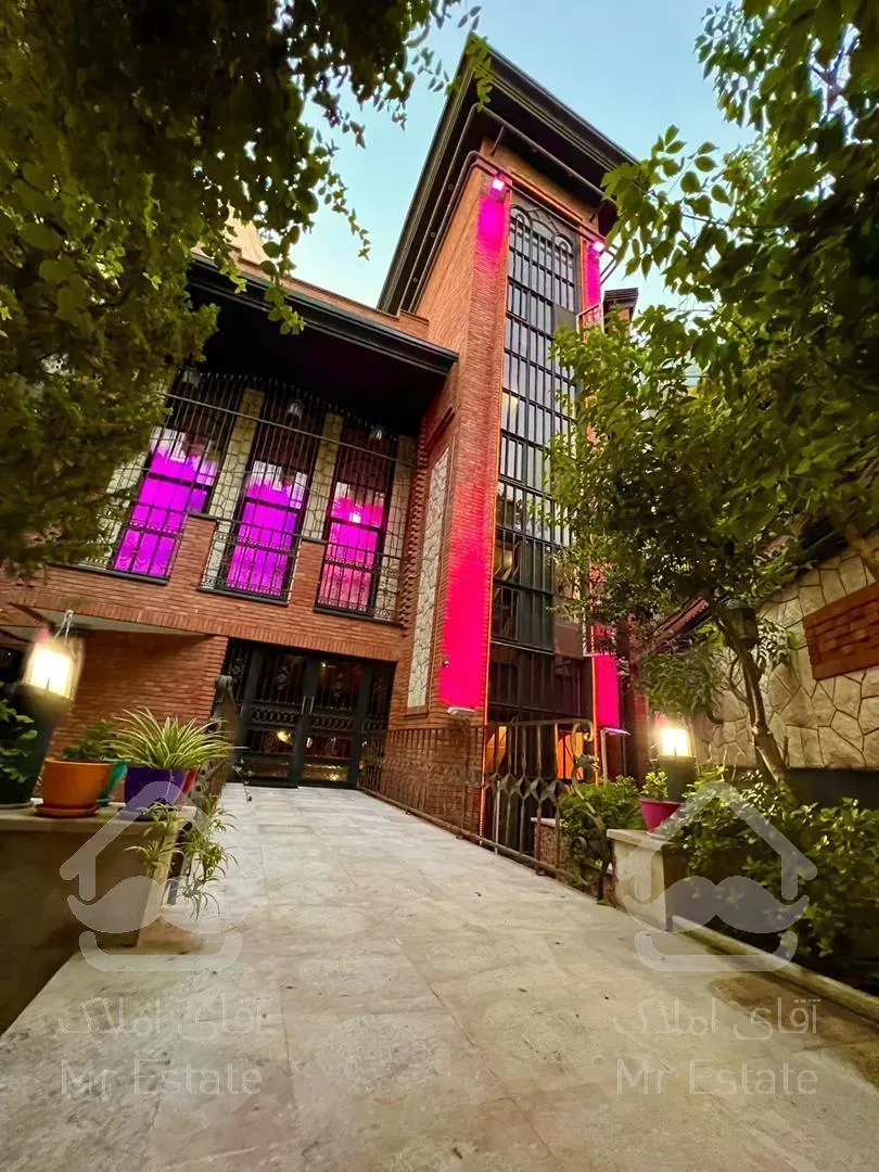 ویلا تریبلکس ۴۵۰ متری