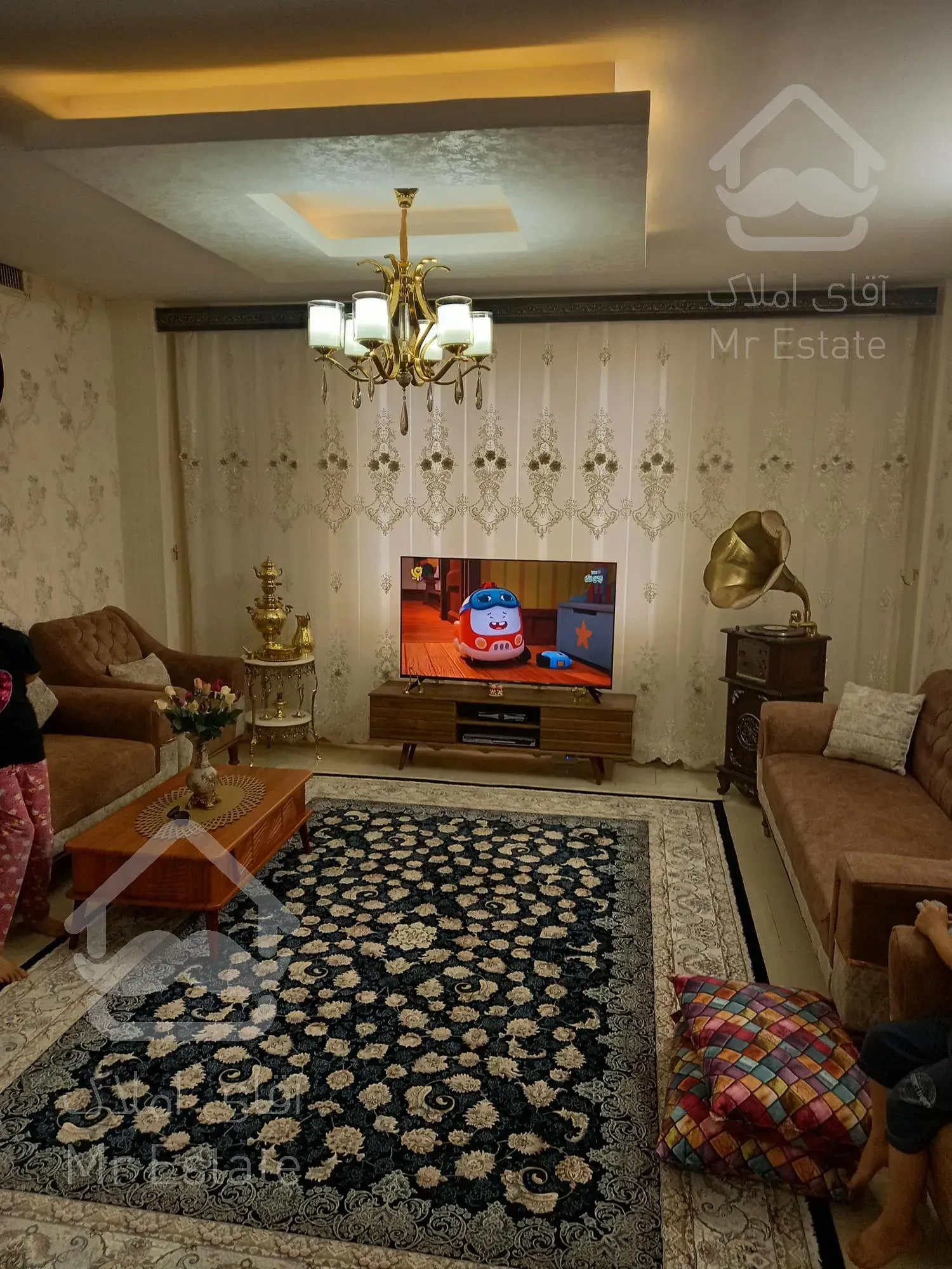 مهرگان ۸۰متری ویوباز