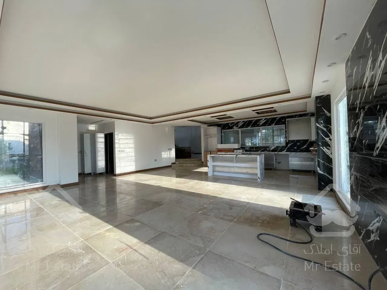 ویلا مدرن شهرک هکتاری