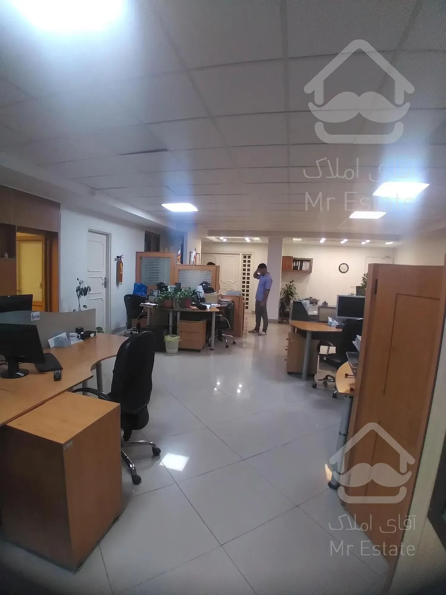 ۲۲۵ متر ( سند اداری ) ونک