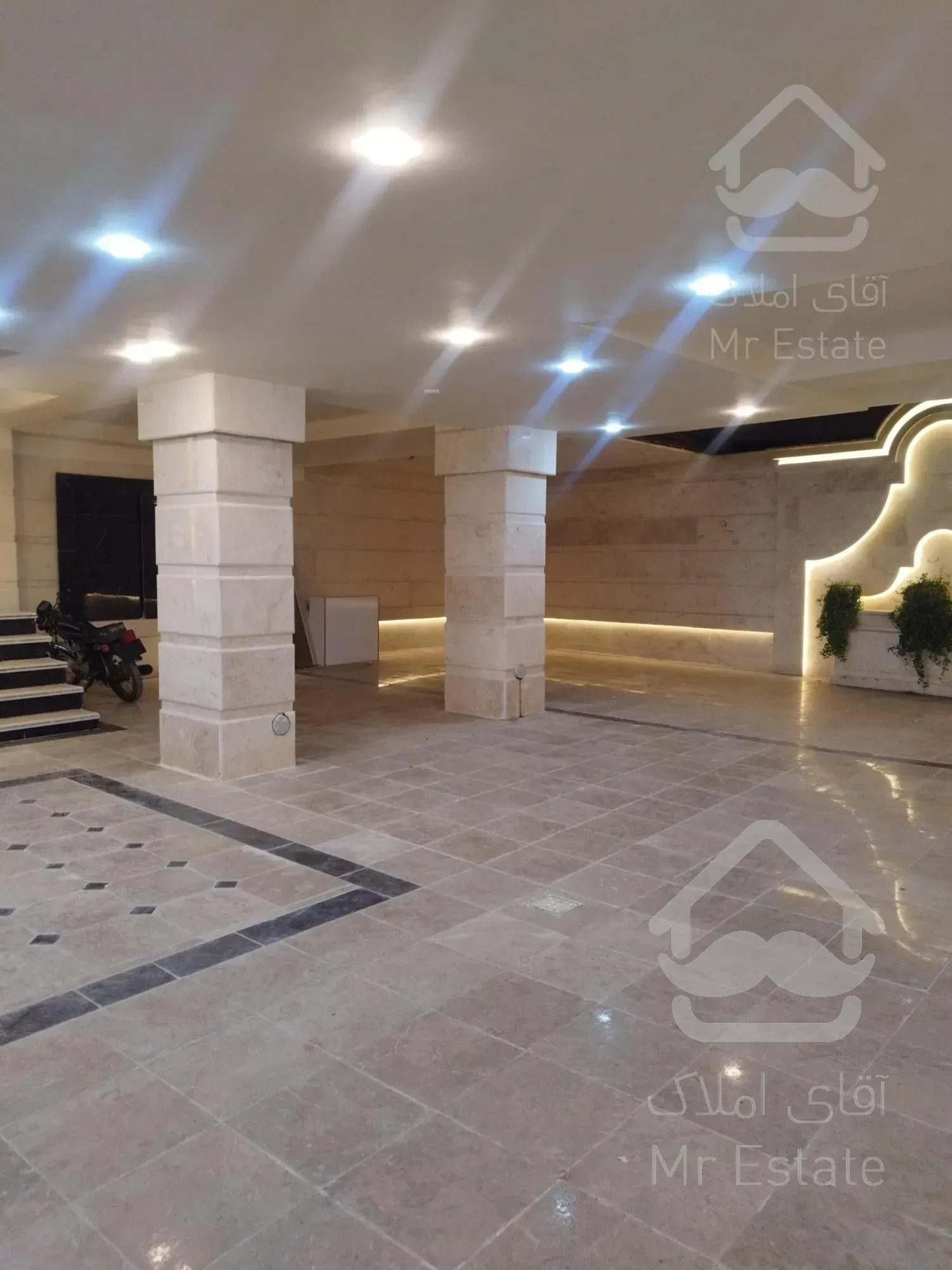 فروش آپارتمان۲۰۰ متری تک واحدی در شهر آبیک قزوین