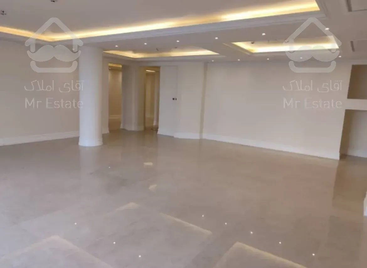 ۱۳۰متر اندرزگو فرعی دنج لابی مجلل