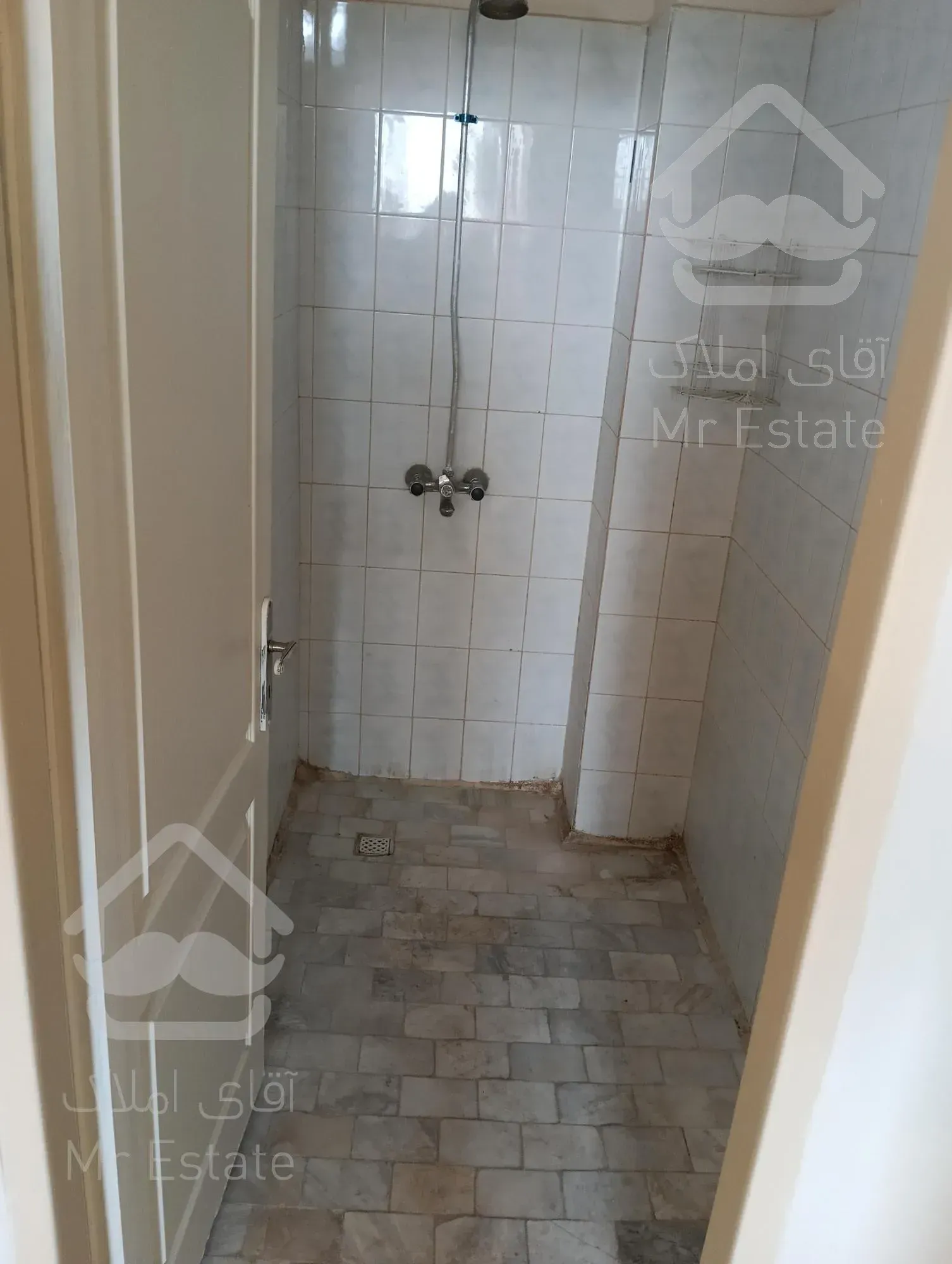 آپارتمان ۸۰مترونیم دارای سندتک برگ