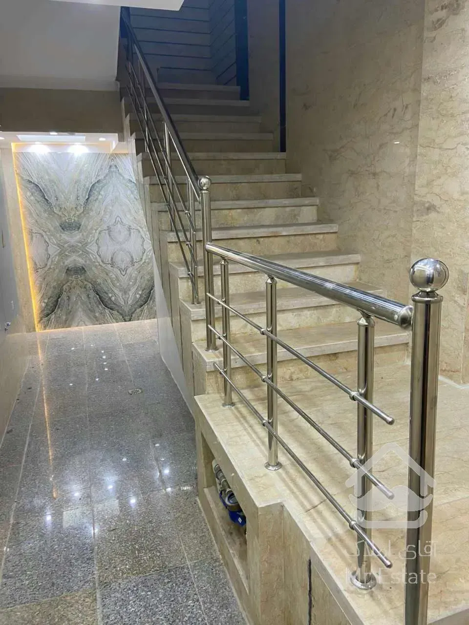 فروش/آپارتمان/۱۸۳ متری/۳ خواب/پادادشهر/ دو قدم تا اصلی