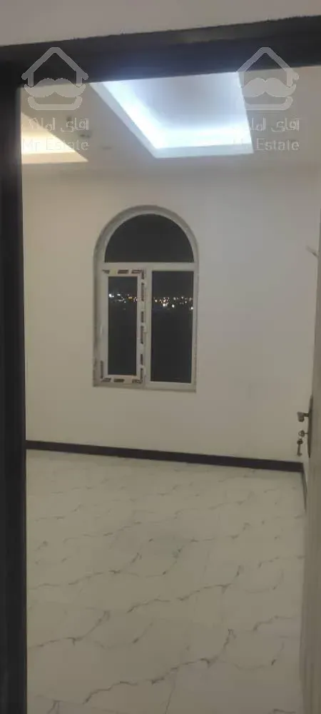 باهنر/140متر3/خواب3تراس/کلیدنخورده