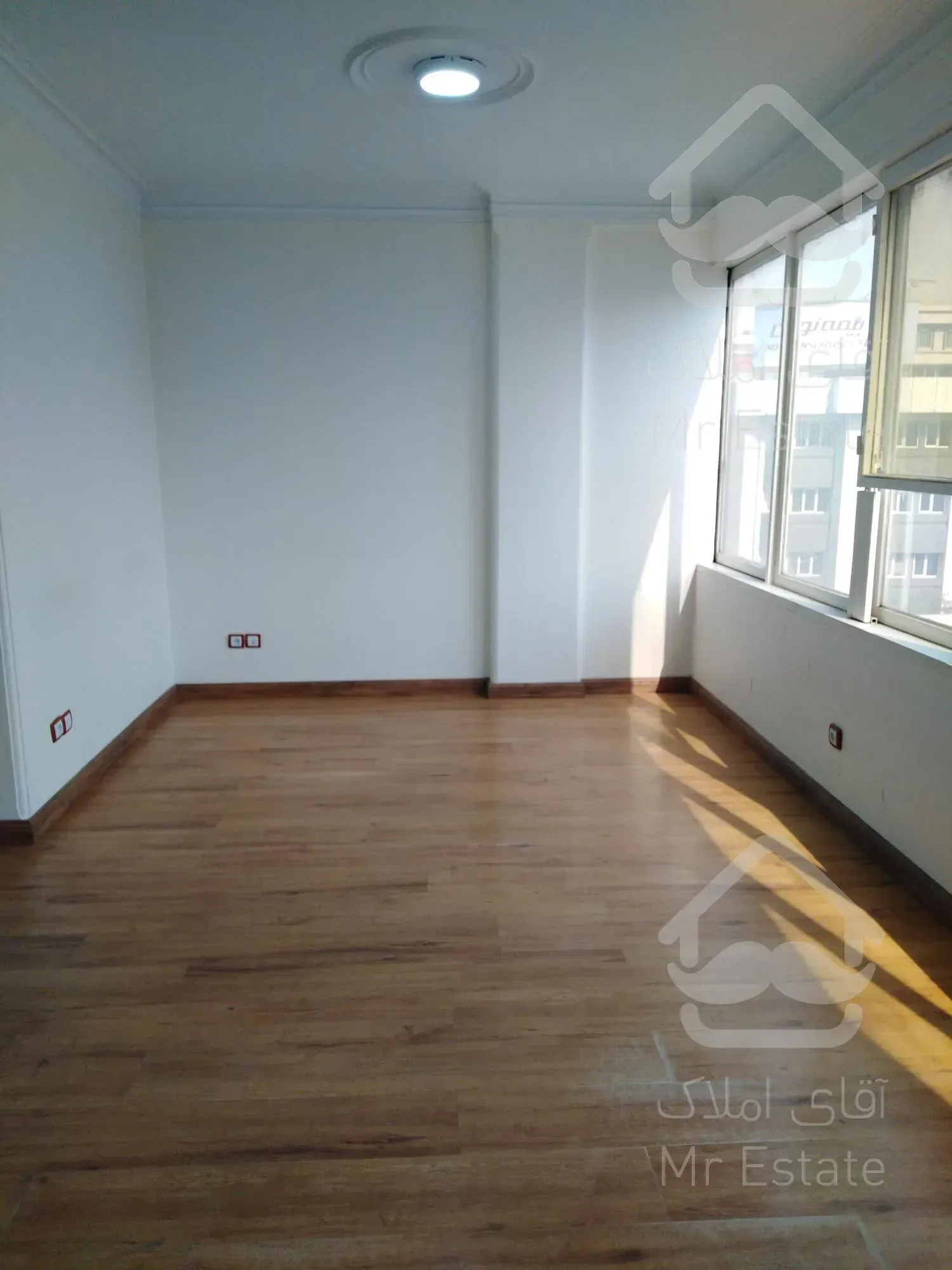 65 متر 2 خواب دسترسی میدان محسنی آفتابگیر