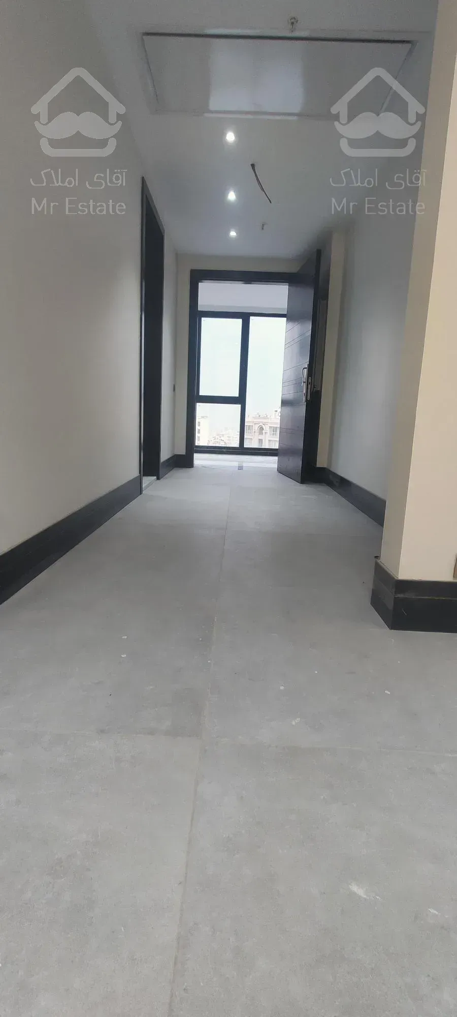 ۲۱۵ متر نوساز سند اداری کامرانیه