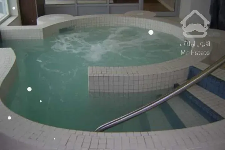 سونا جکوزی استخر