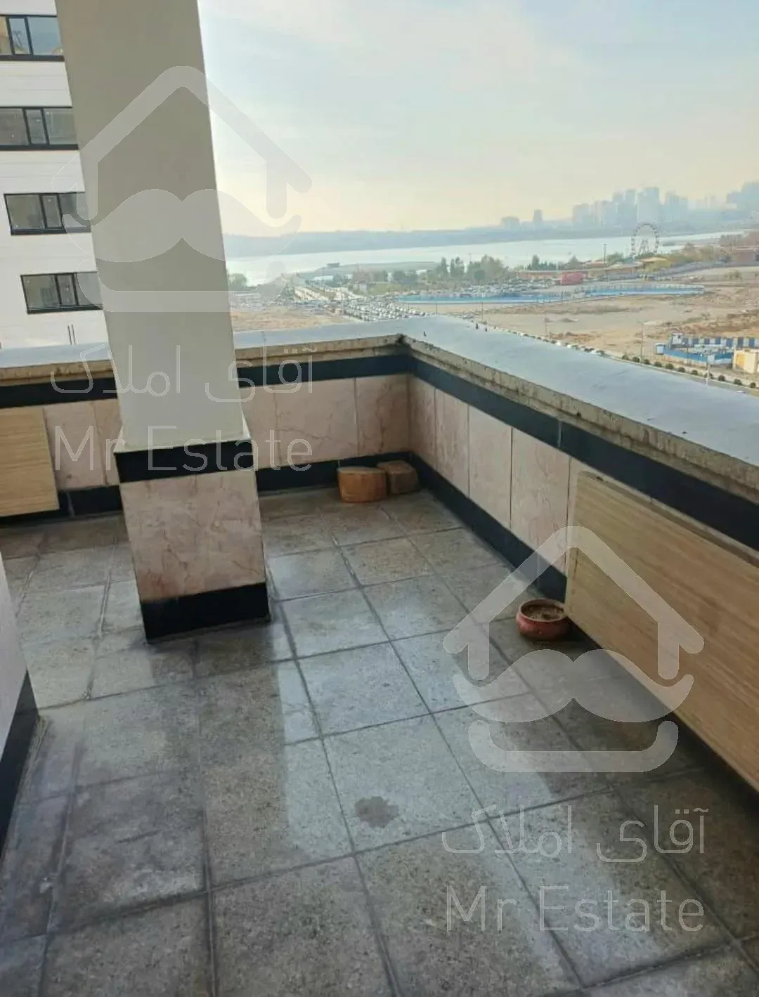 فروش آپارتمان/۱۵۳متر/خوش نقشه/چیتگر/دریاچه خلیج فارس