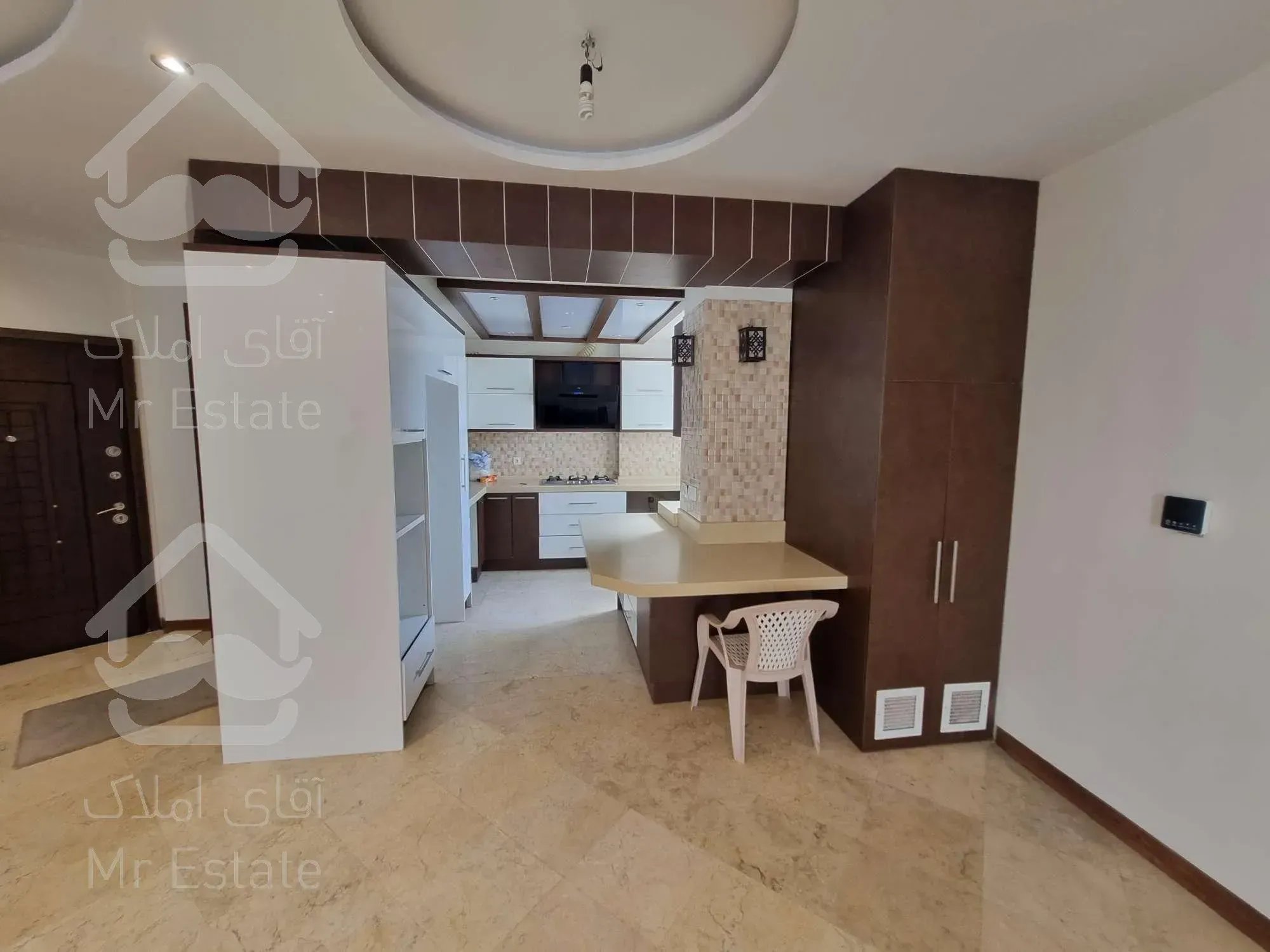 آپارتمان ۱۴۰ متری دردزاشیب