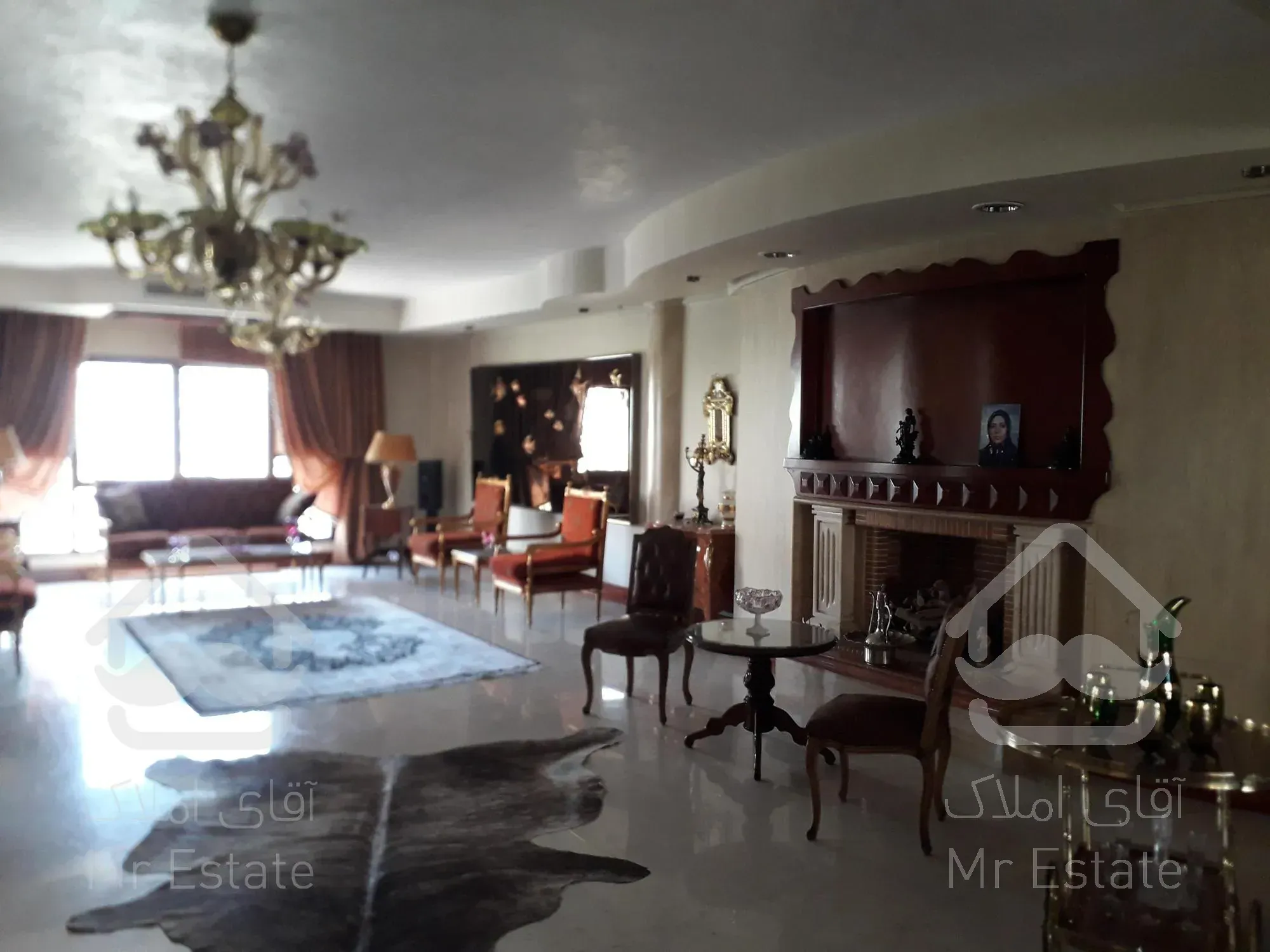 ۳۰۰متر فول آجودانیه