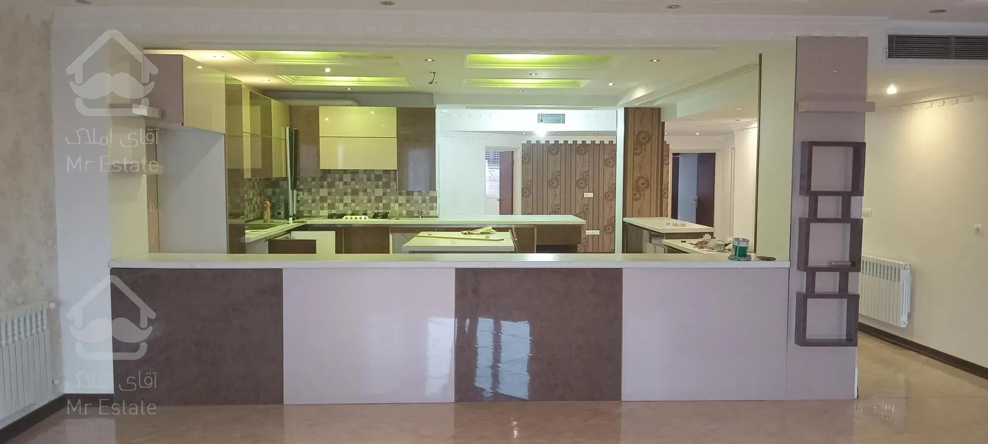 ۲۴۰ متر /۳ خوابه/فوق مدرن/ دریاچه چیتگر