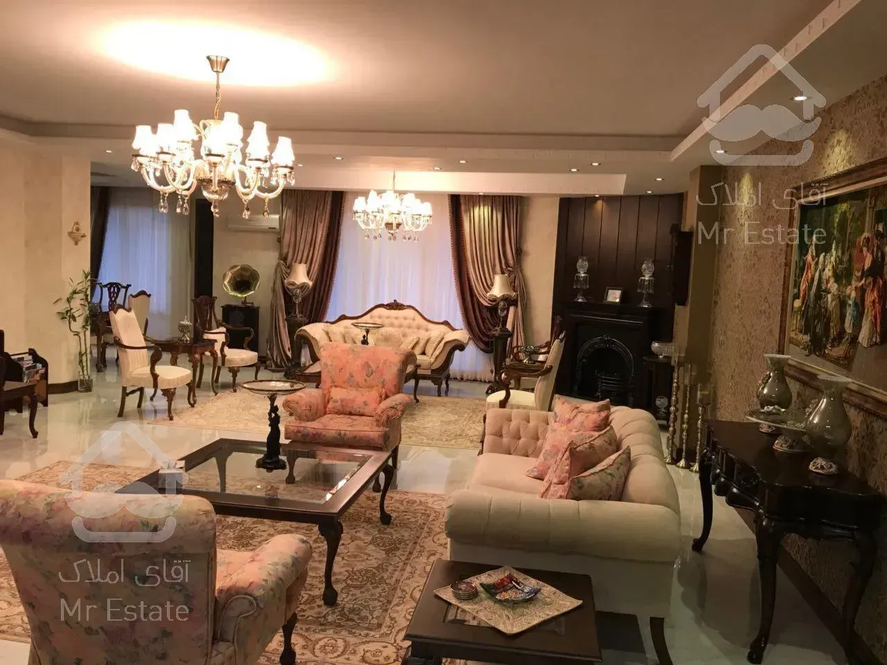 سعادت آباد بالای کاج ۲۵۰متر ۴خواب فول مشاعات