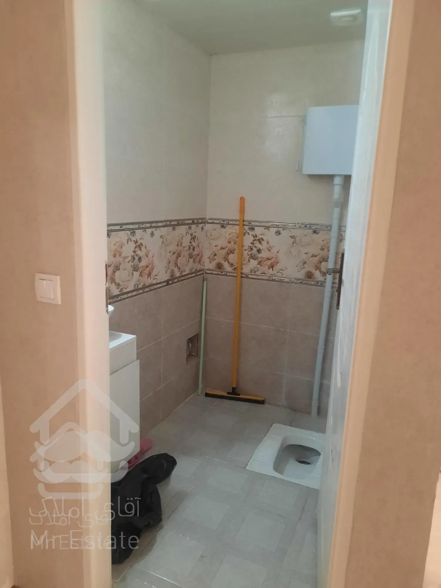 آپارتمان 127 متری 3خواب خیابان 10 متری برق