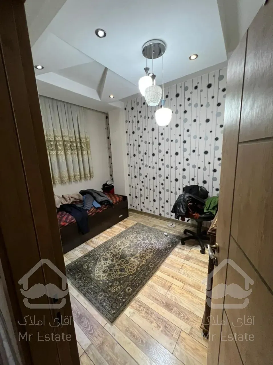 دروس ۱۵۰ متر قابل تبدیل