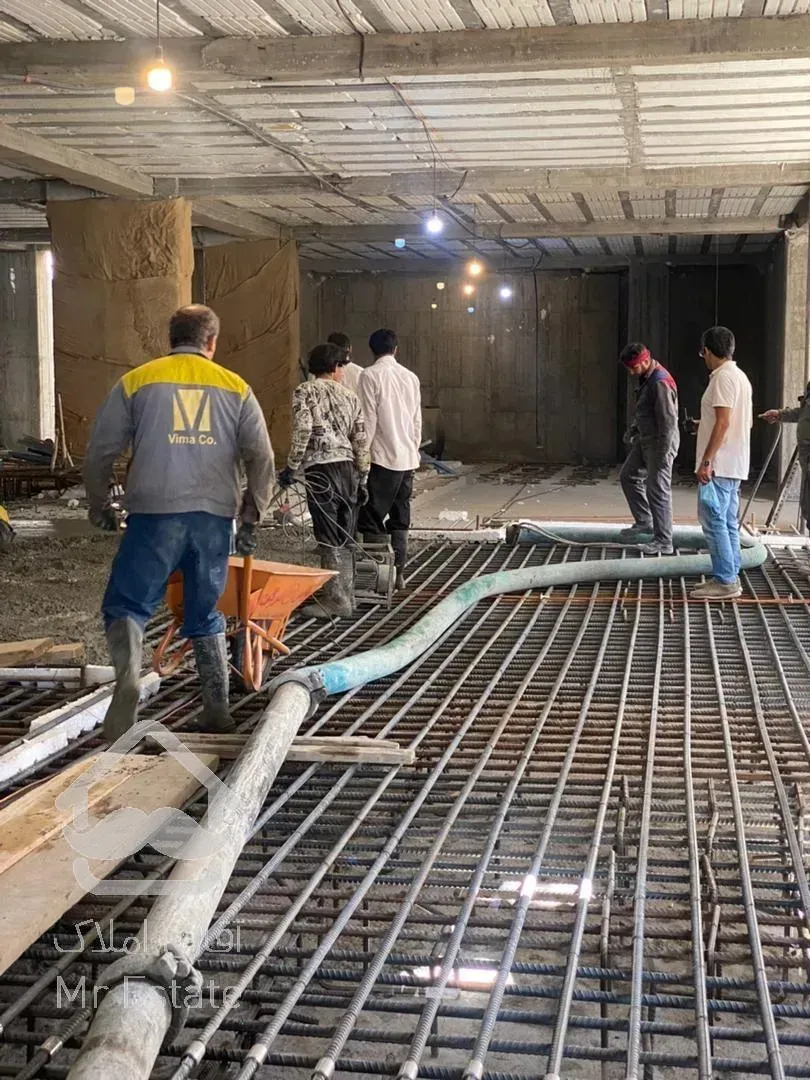 اردستانی/۱۰۰متر/تهاتر با طلا و خودرو/تحویل ۴۰۴/روف گاردن/سند تک برگ