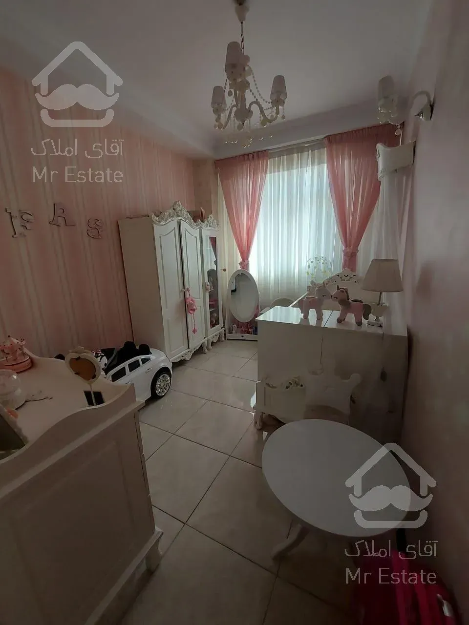 اپارتمان ۱۱۰ متری فول