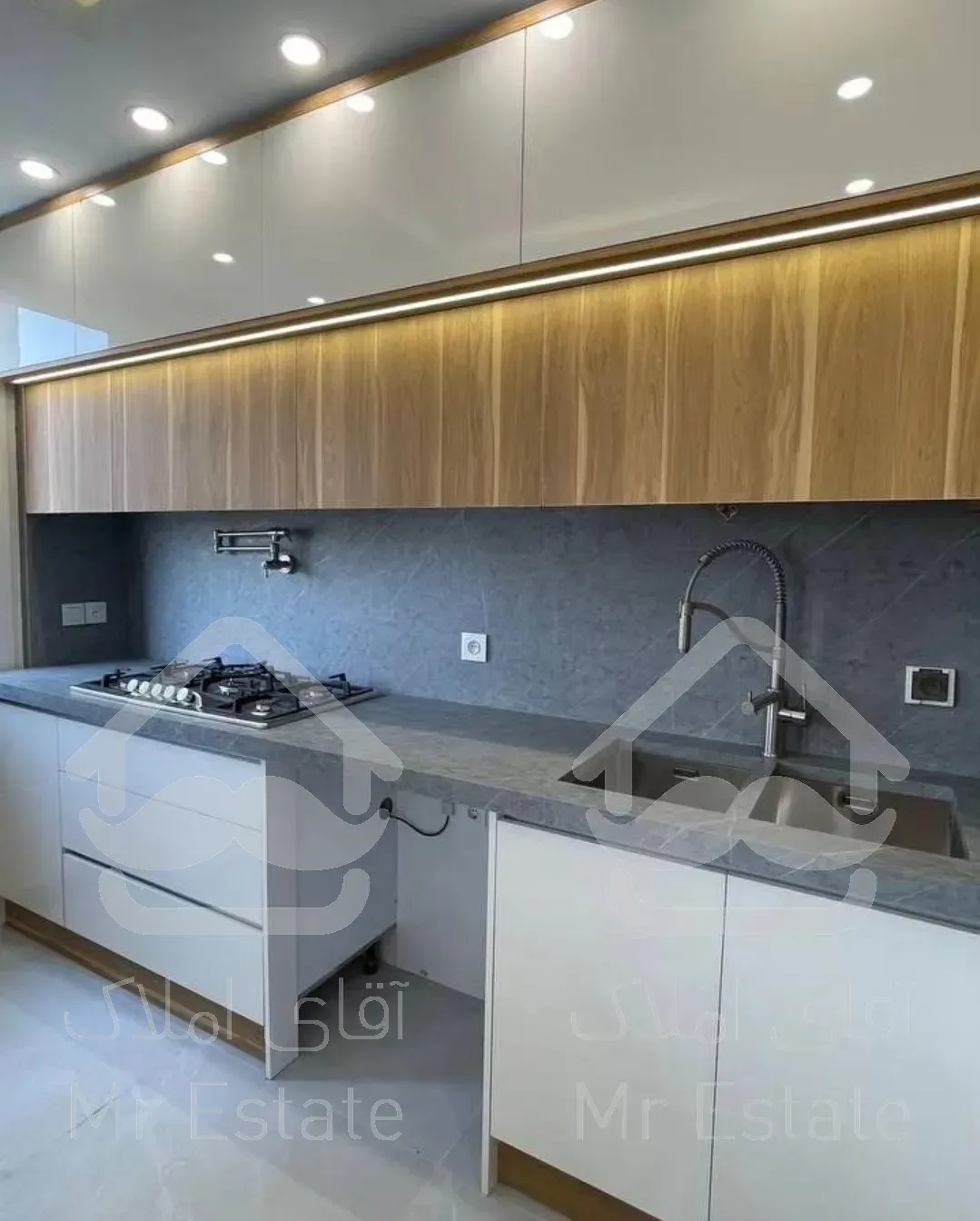 فروش واحد۴۰متری ویو دریاچه تهاتر با ماشین و خانه بمب  سرمایه گذاری