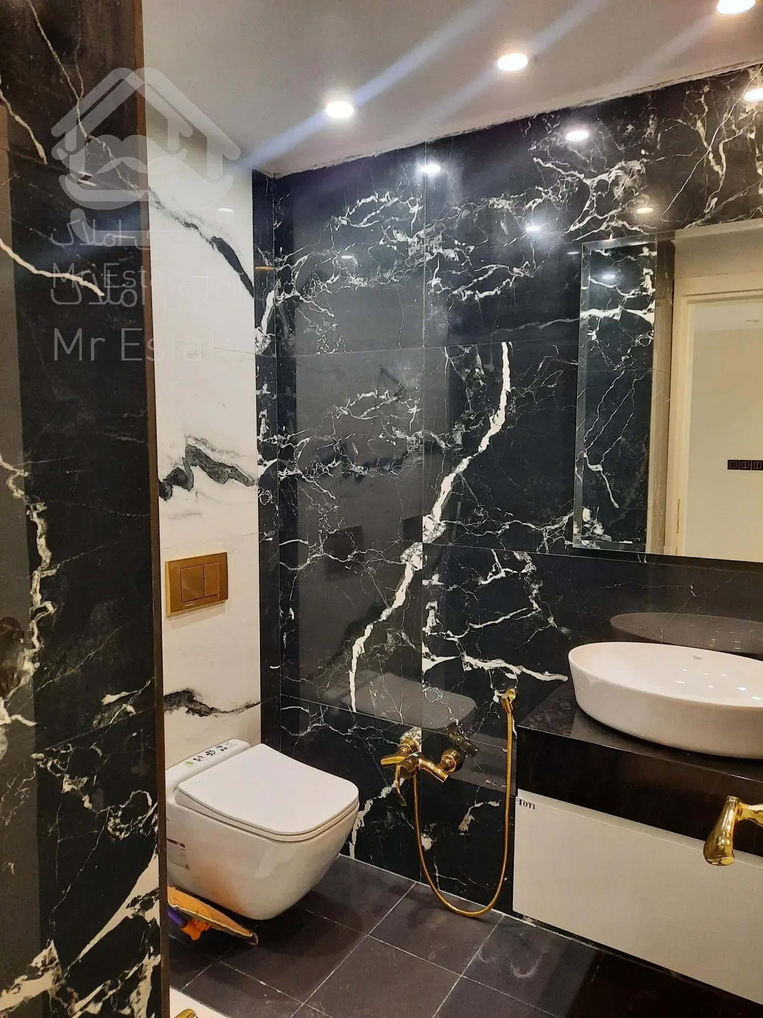 ۱۱۸متر/کردستان/آزادگان/۲پارکینگ