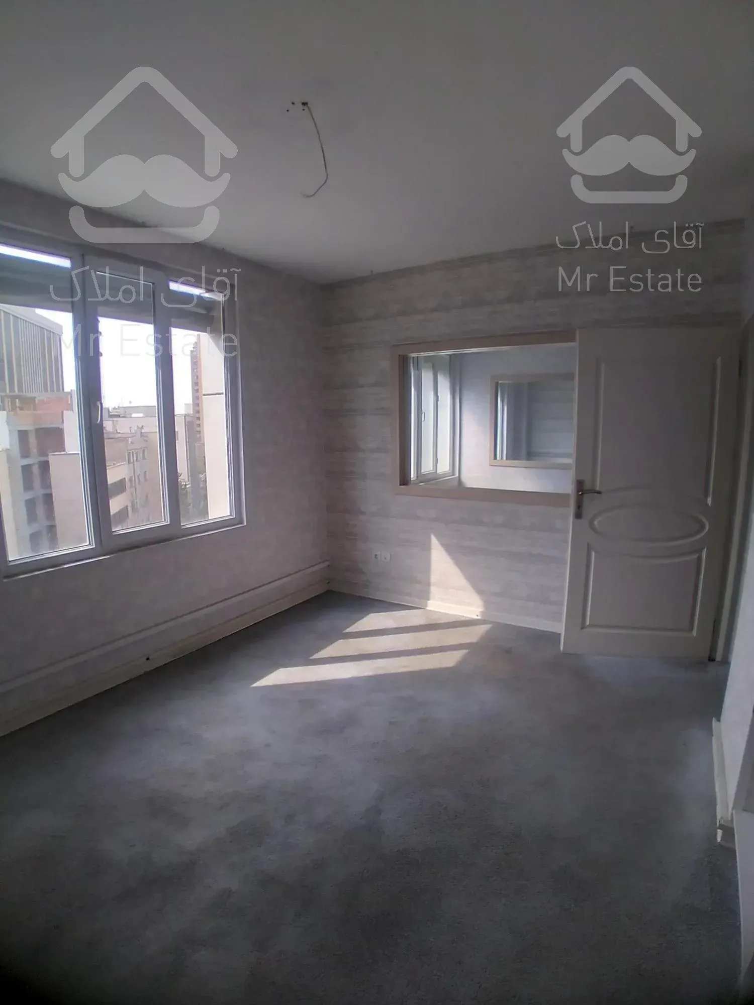 ۱۱۰ متر موقعیت اداری میدان ونک