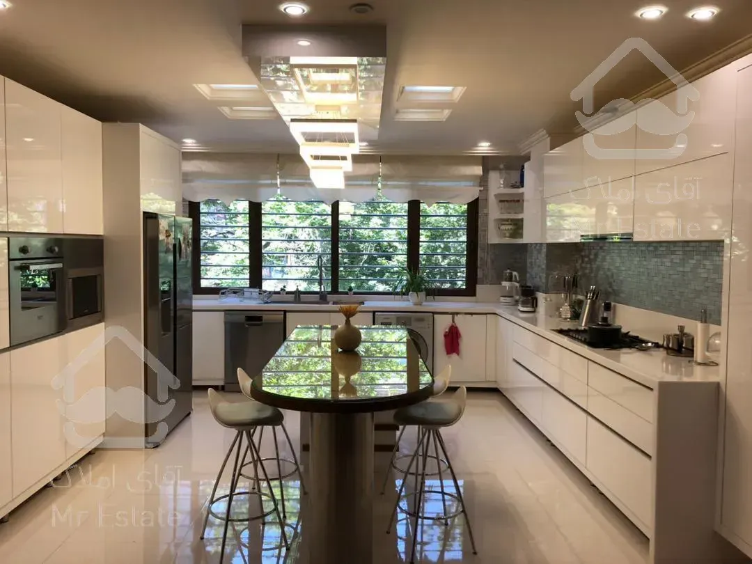 فروش ویلایی اکازیون ۴۳۶متری نیاوران