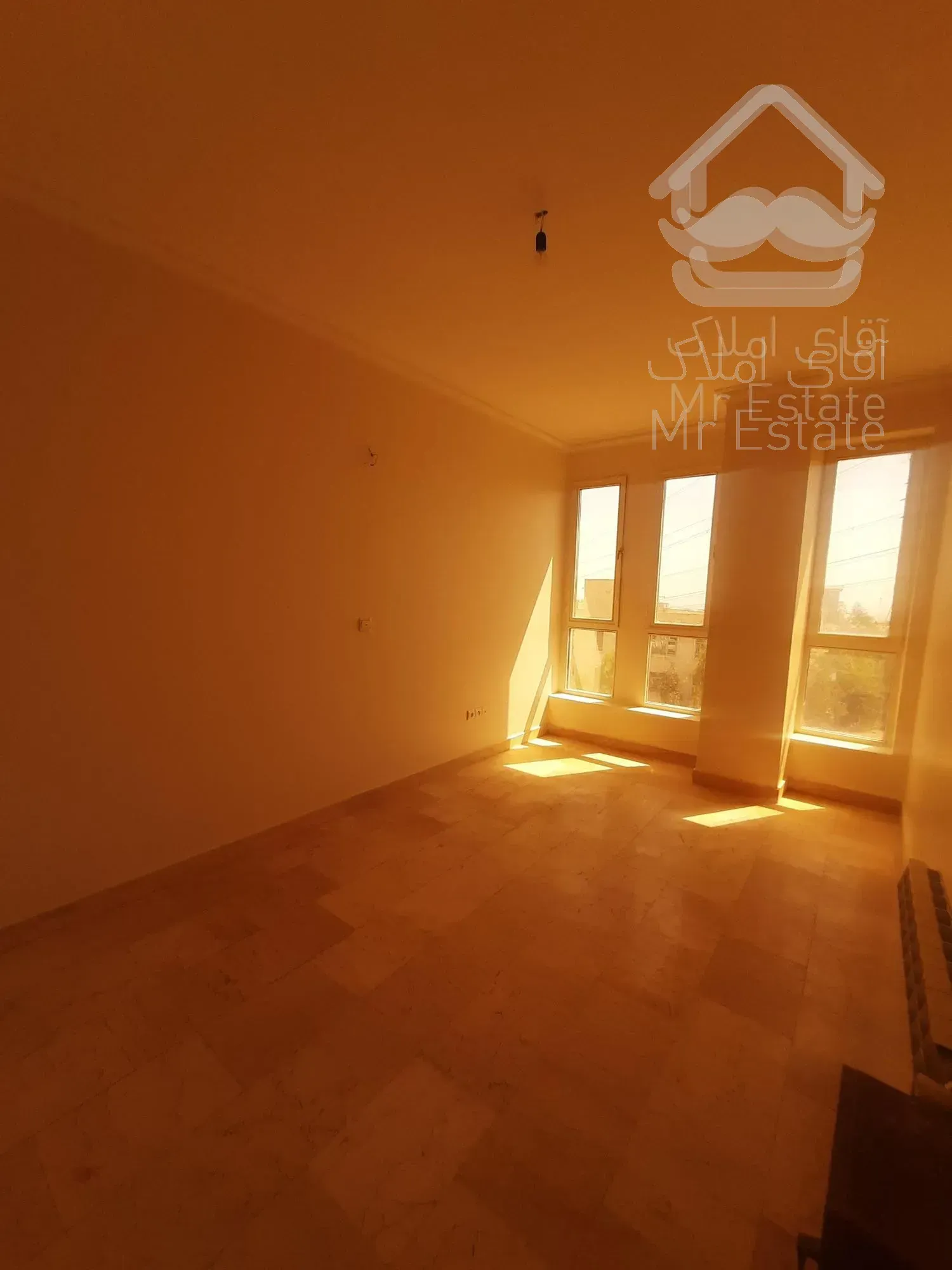 فروش ۱۰۵.متری همیلا خطی رو به آفتاب قابل تهاتر