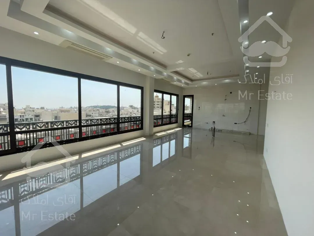 *شریعتی مترو/130متر سنداداری/3 خواب/اکازیون*