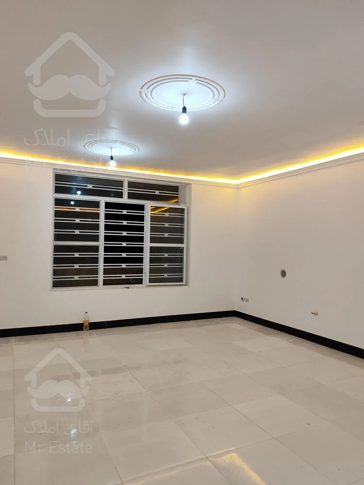 فروش منزل دو طبقه کلید نخورده شیراز - کرونی