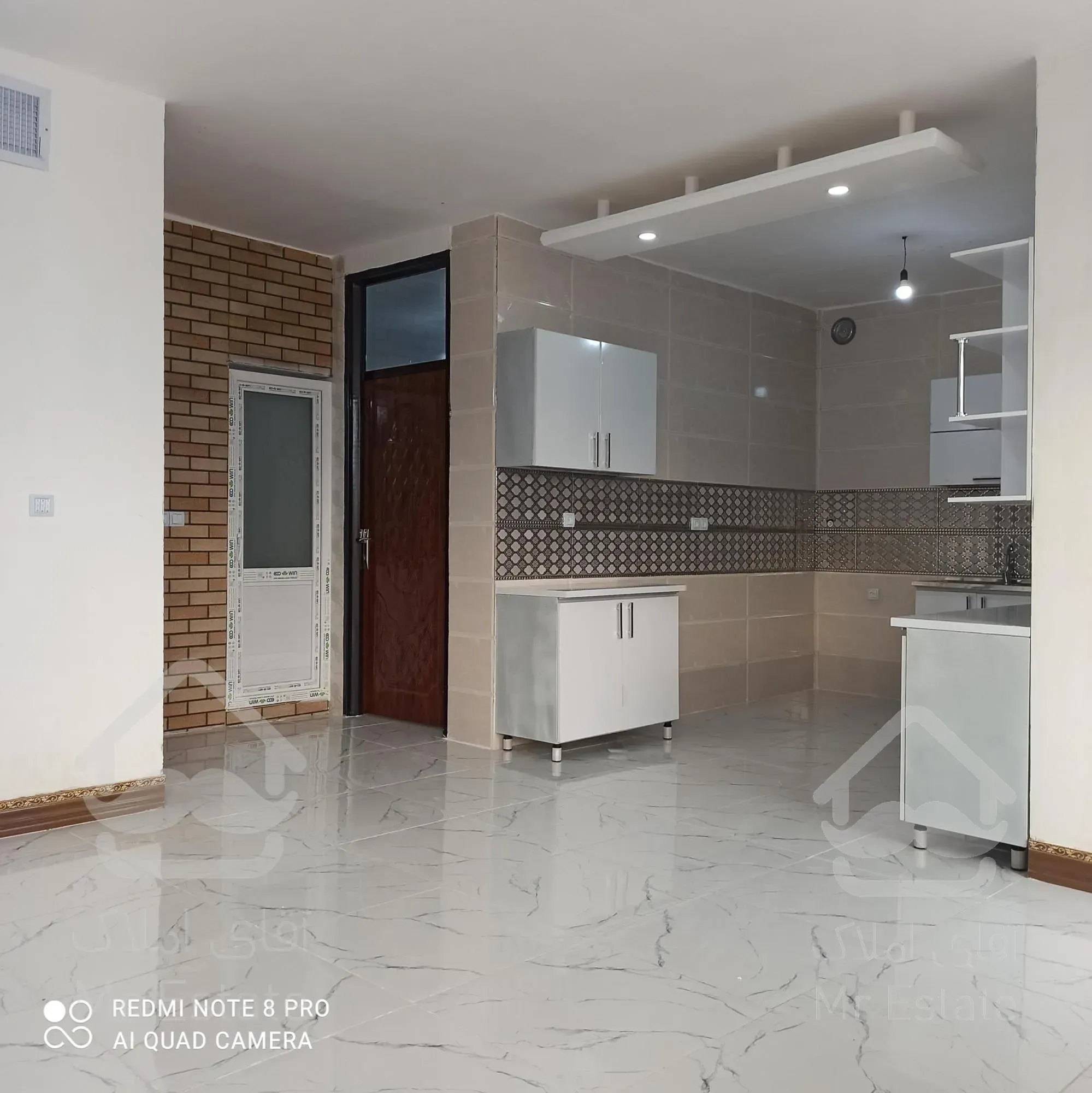 فروش منزل دو طبقه کلید نخورده شیراز - کرونی