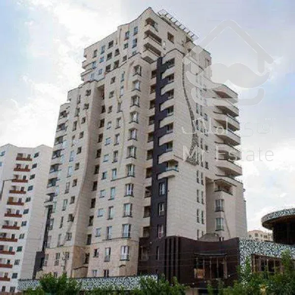 واحد ۱۲۰متری تاپ لوکیشن دسترسی عالی پرداخت اقساطی