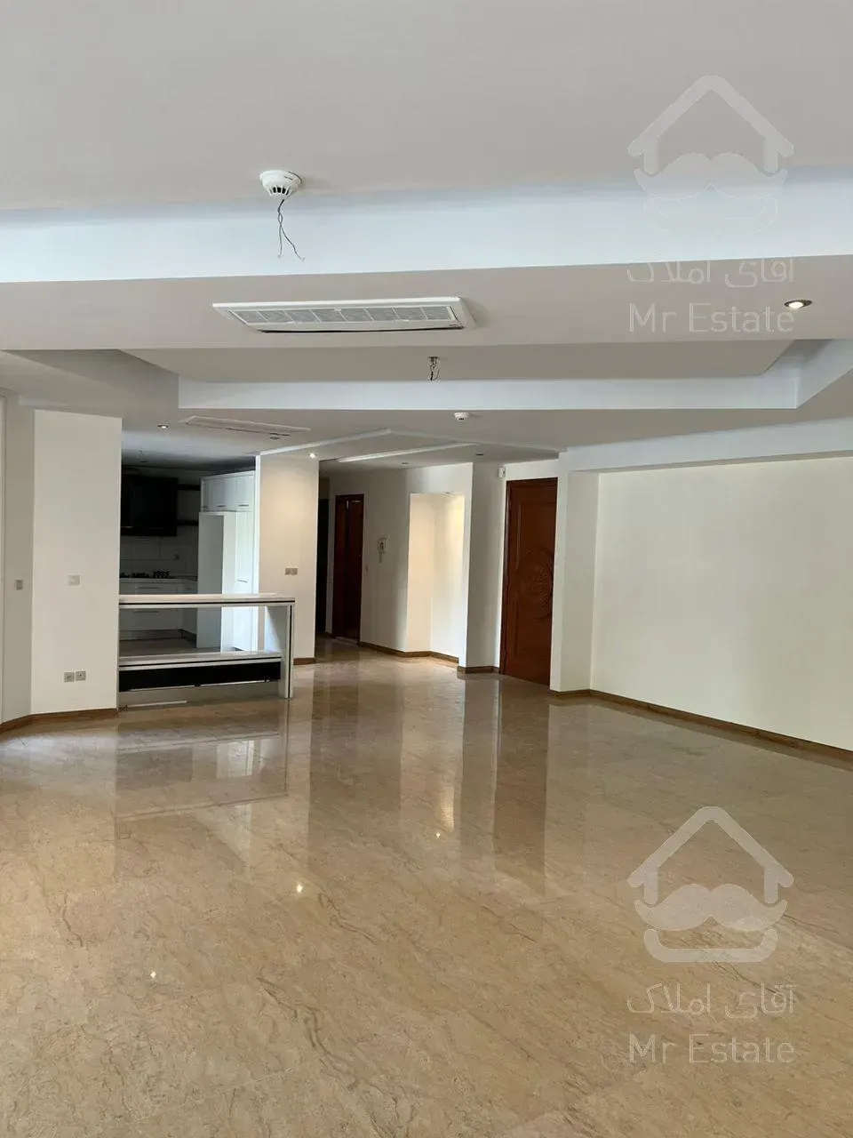 فروش واحد 240 متری در اندرزگو منطقه 1