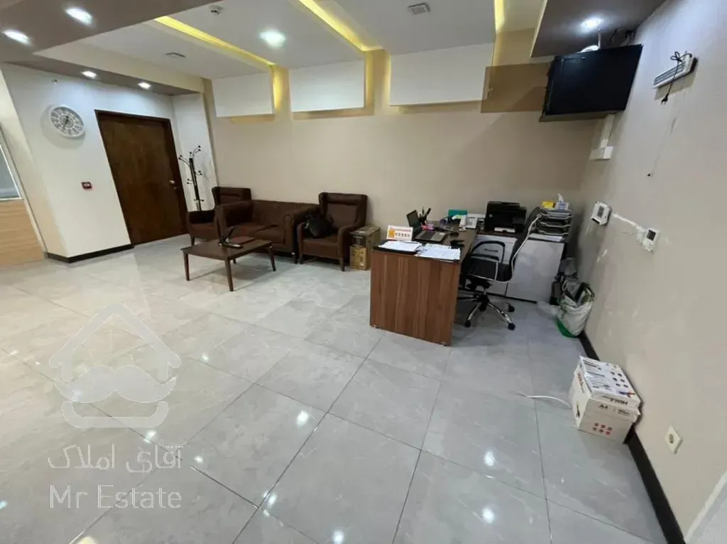 ۲۱۰ متر سند اداری خیابان آرارات