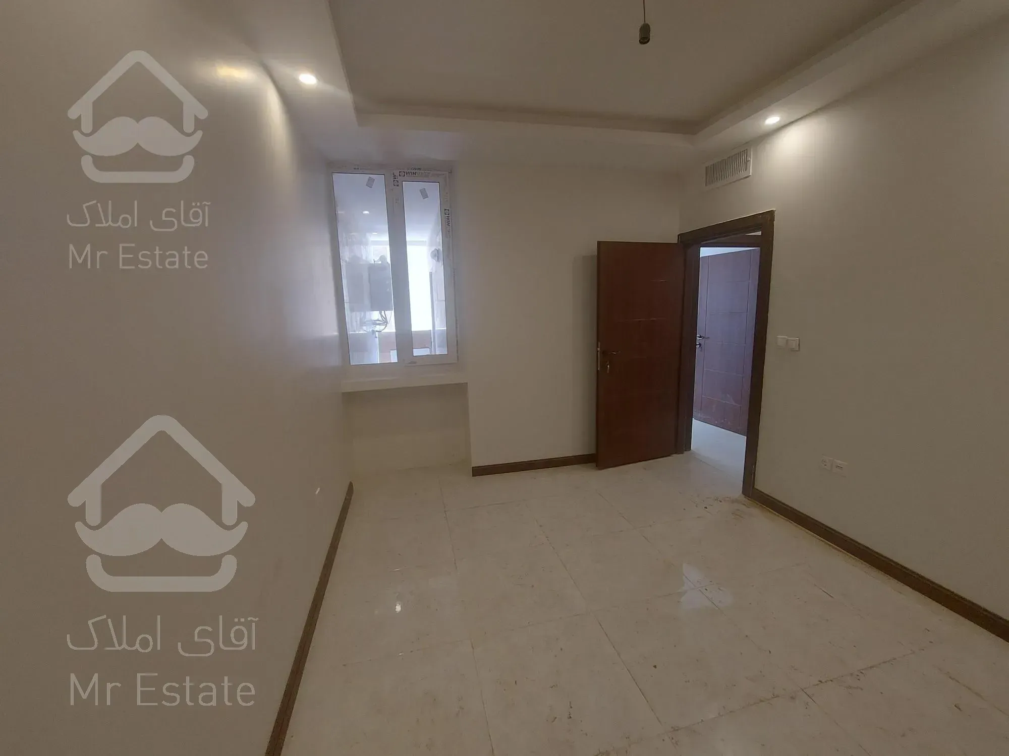 مقتح شمالی امیراتابک ۱۳۰متر رهن کامل ۳خواب