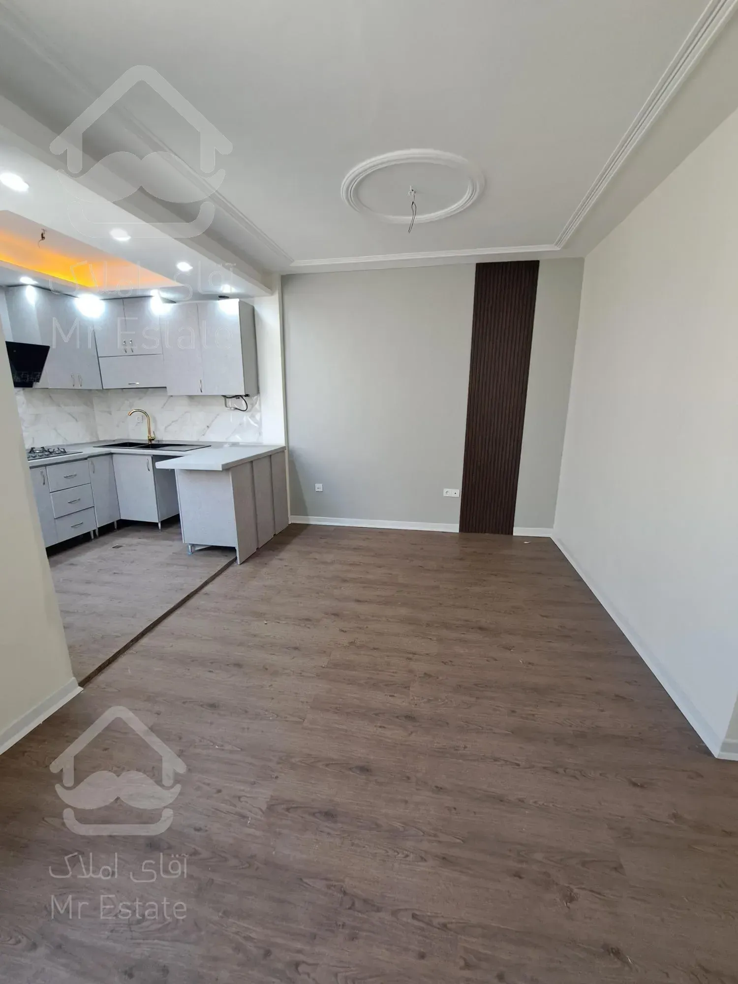 ۴۳ متر تکواحدی فول بازسازی دشت ازادگان