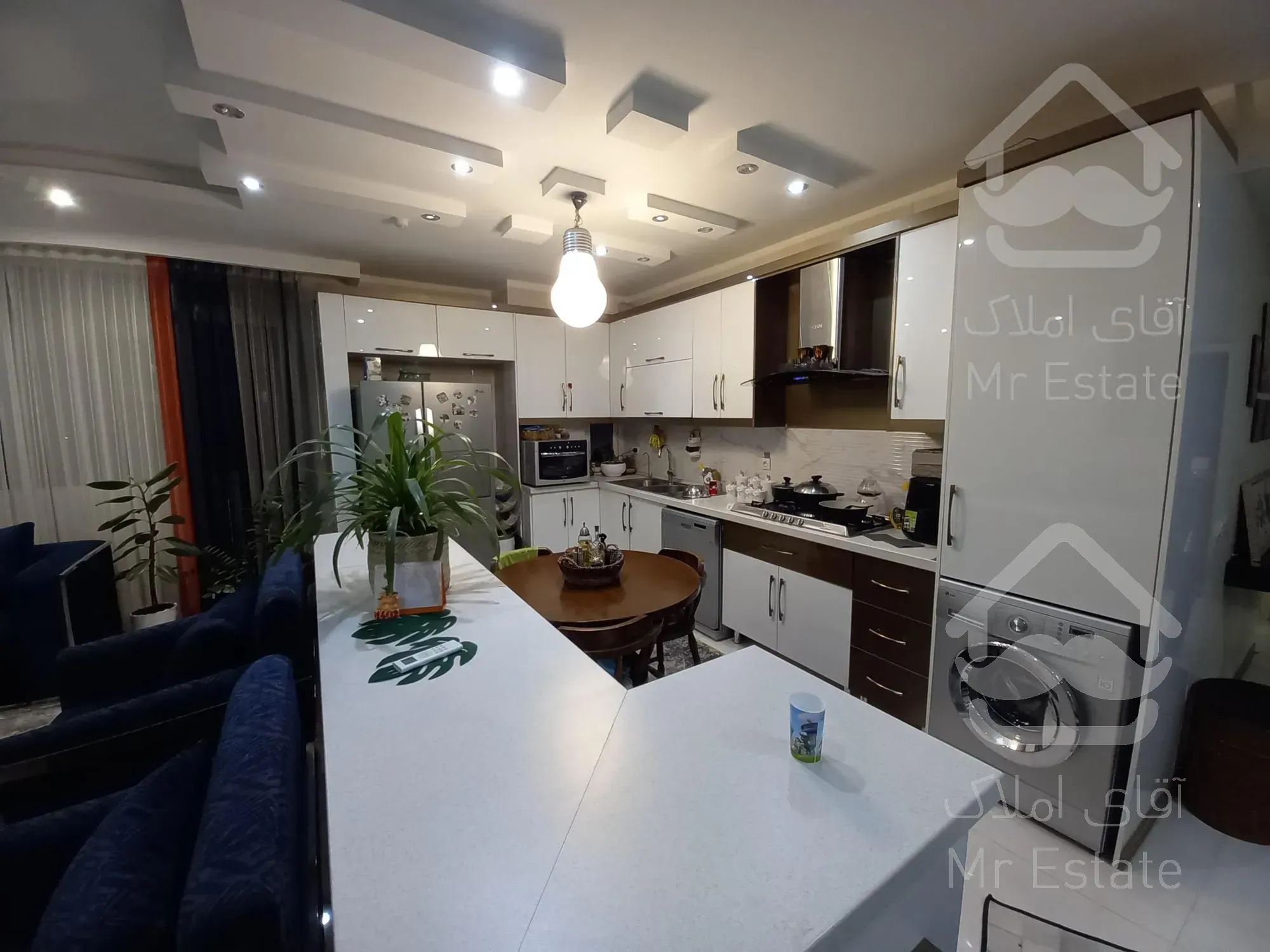 آپارتمان/۱۳۵متر/سه/خوابه/گلشهر