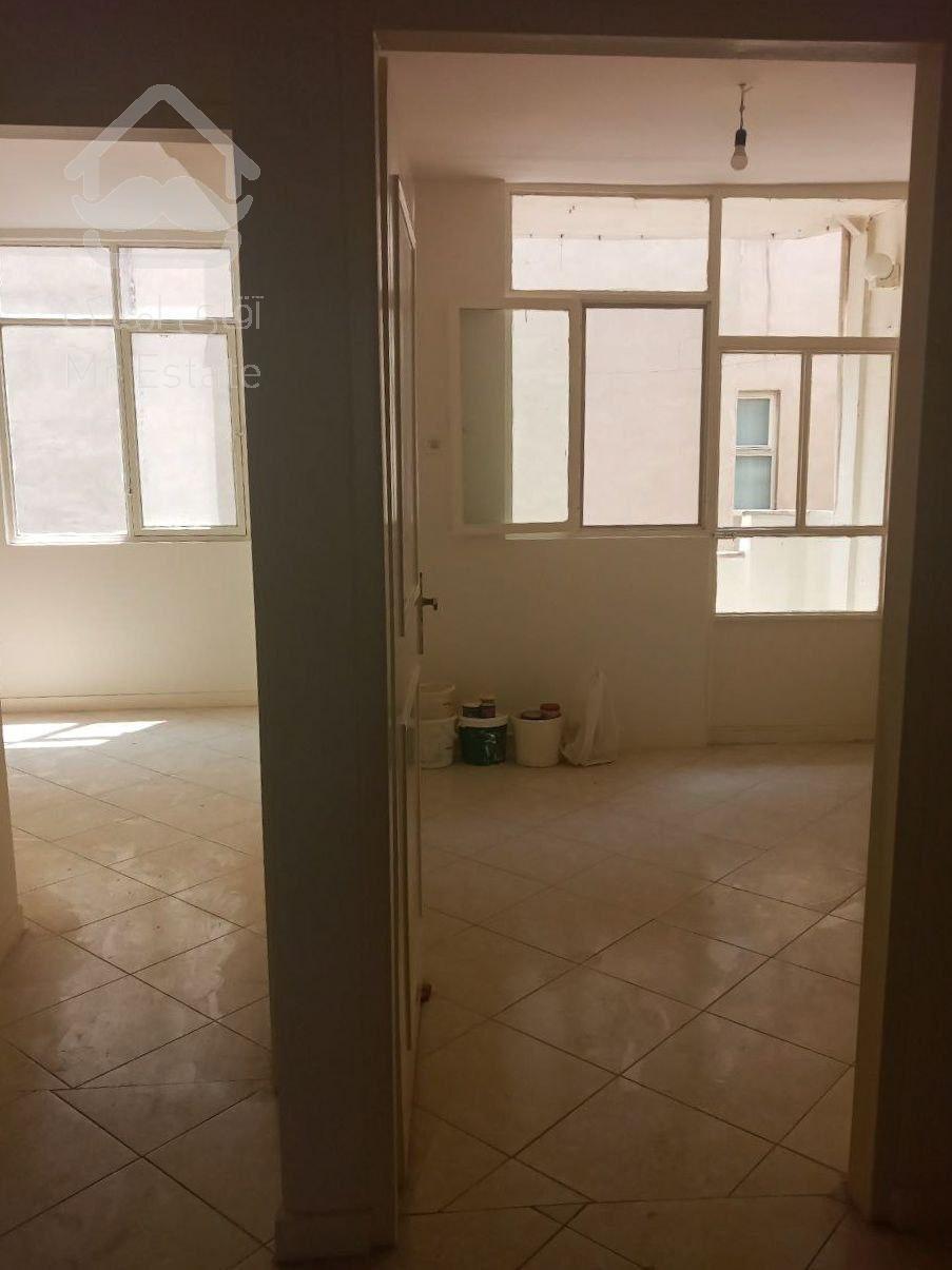 ۶۰متری دوخوابه آپارتمان امام خمینی