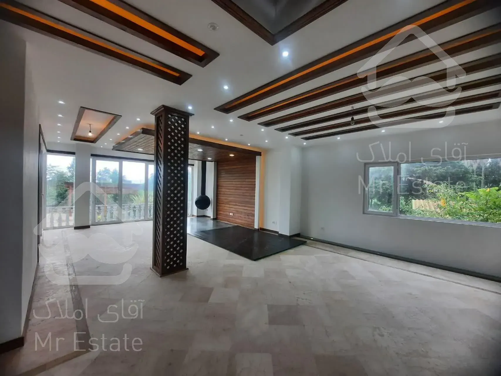 فروش ویلا در رویان استخر دار شهرکی سند دار کلید نخورده شیک