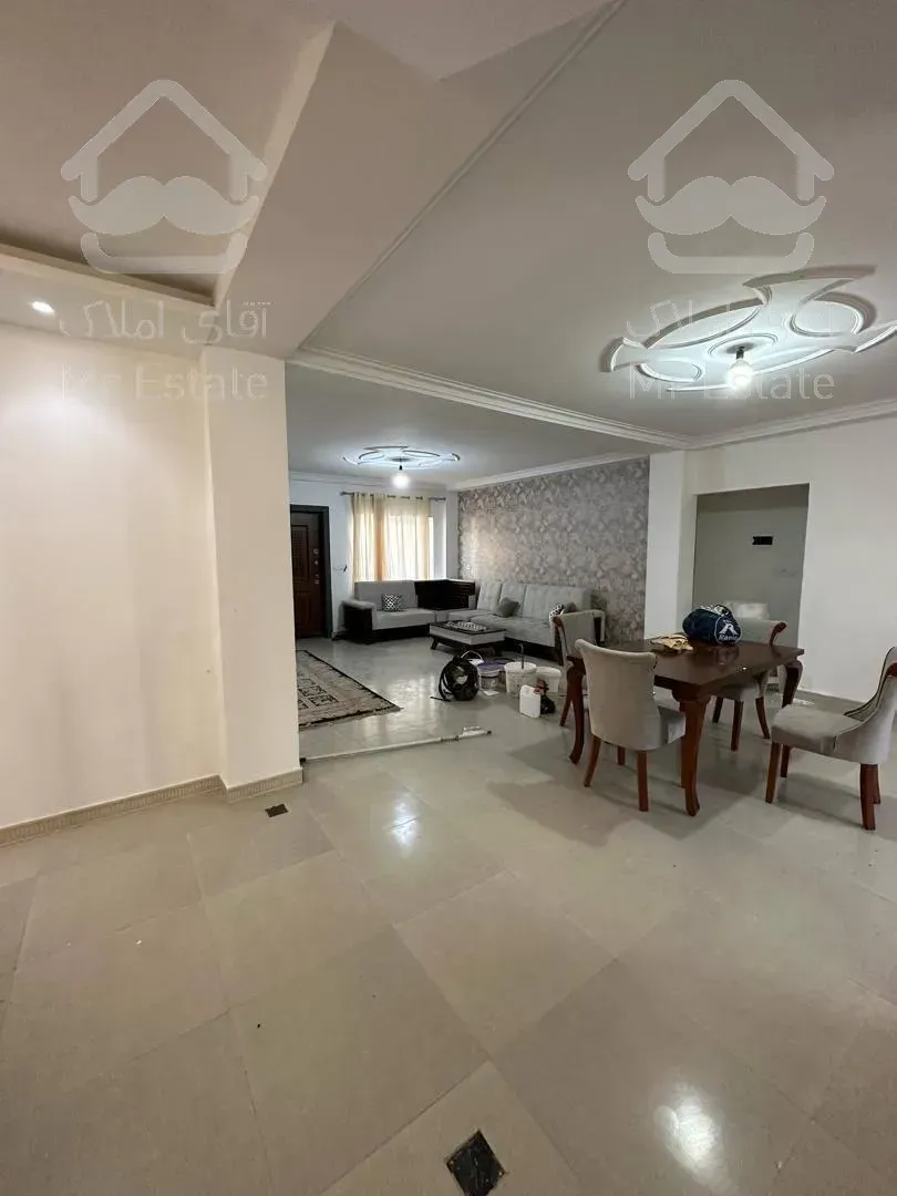 تریبلکس با استخر وروفگاردن ویو ابدی و دلباز