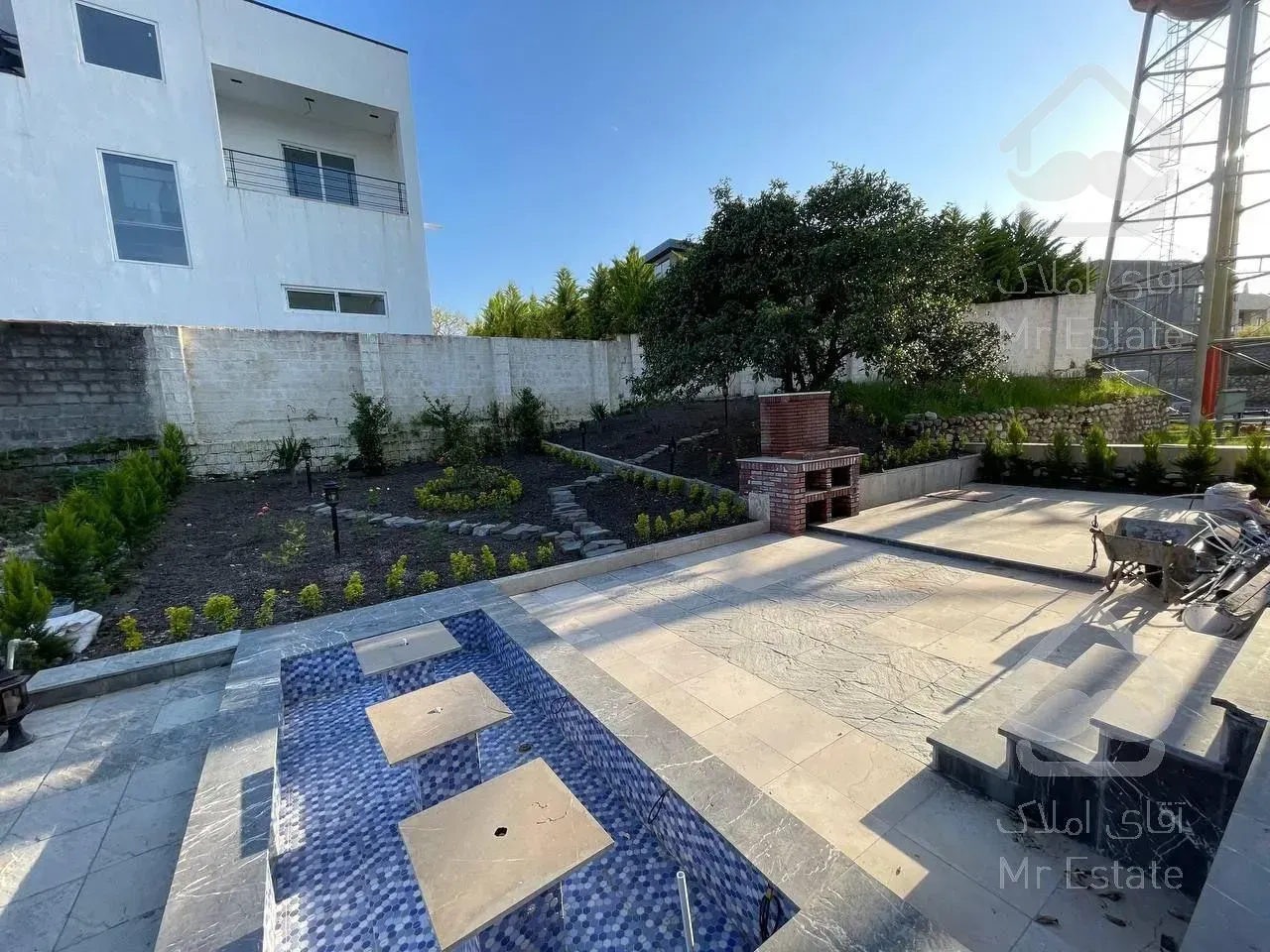 ویلا مدرن شهرک هکتاری