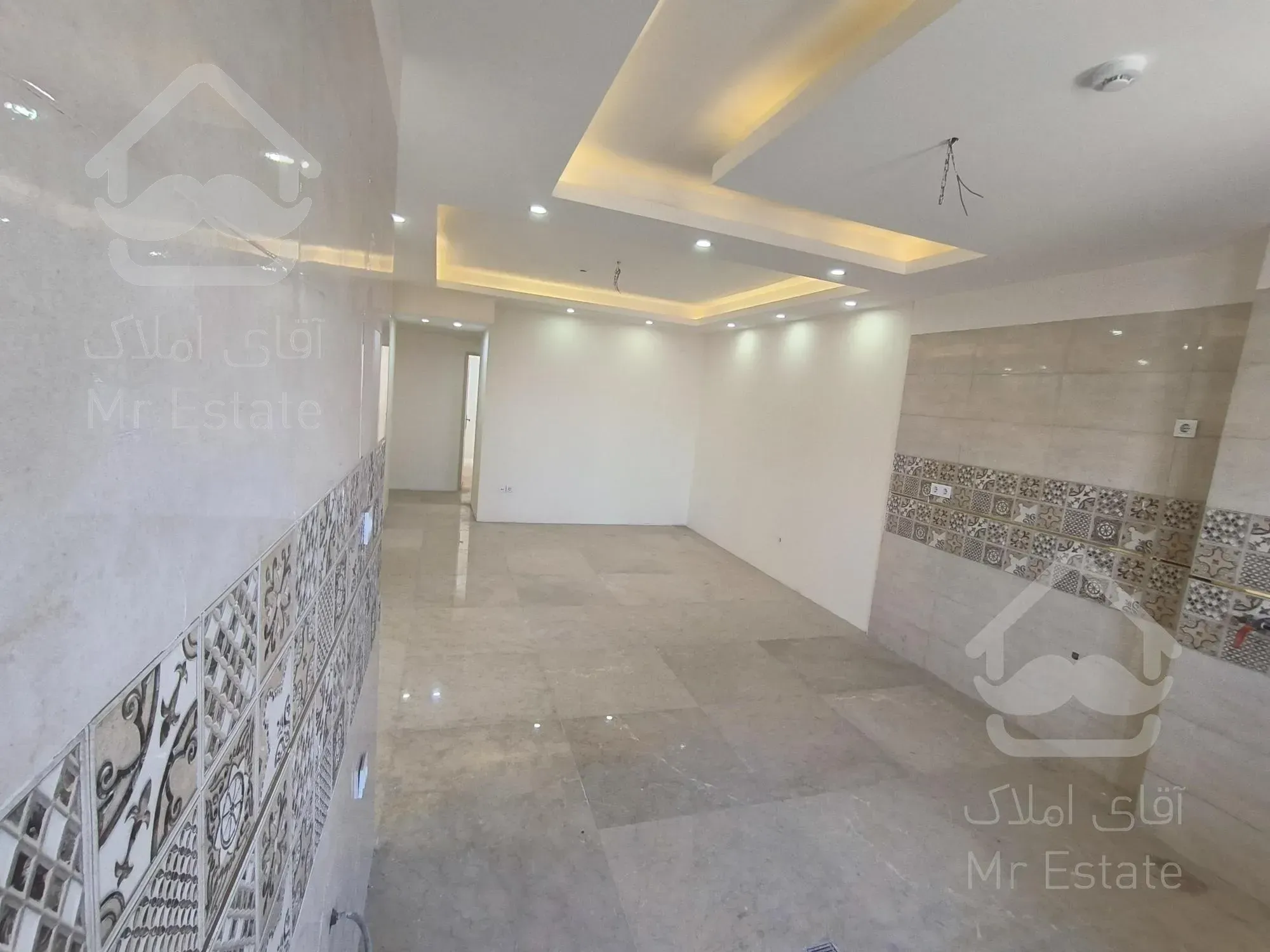 فروش آپارتمان ۱۴۶ متری کلید نخورده / تک واحدی/ دو پارکینگ سندی / شمالی