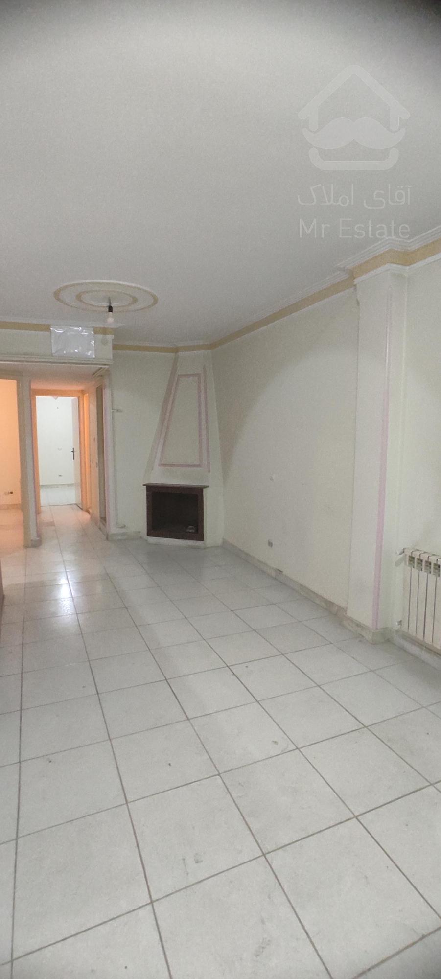 ۶۷متری بکر پونک