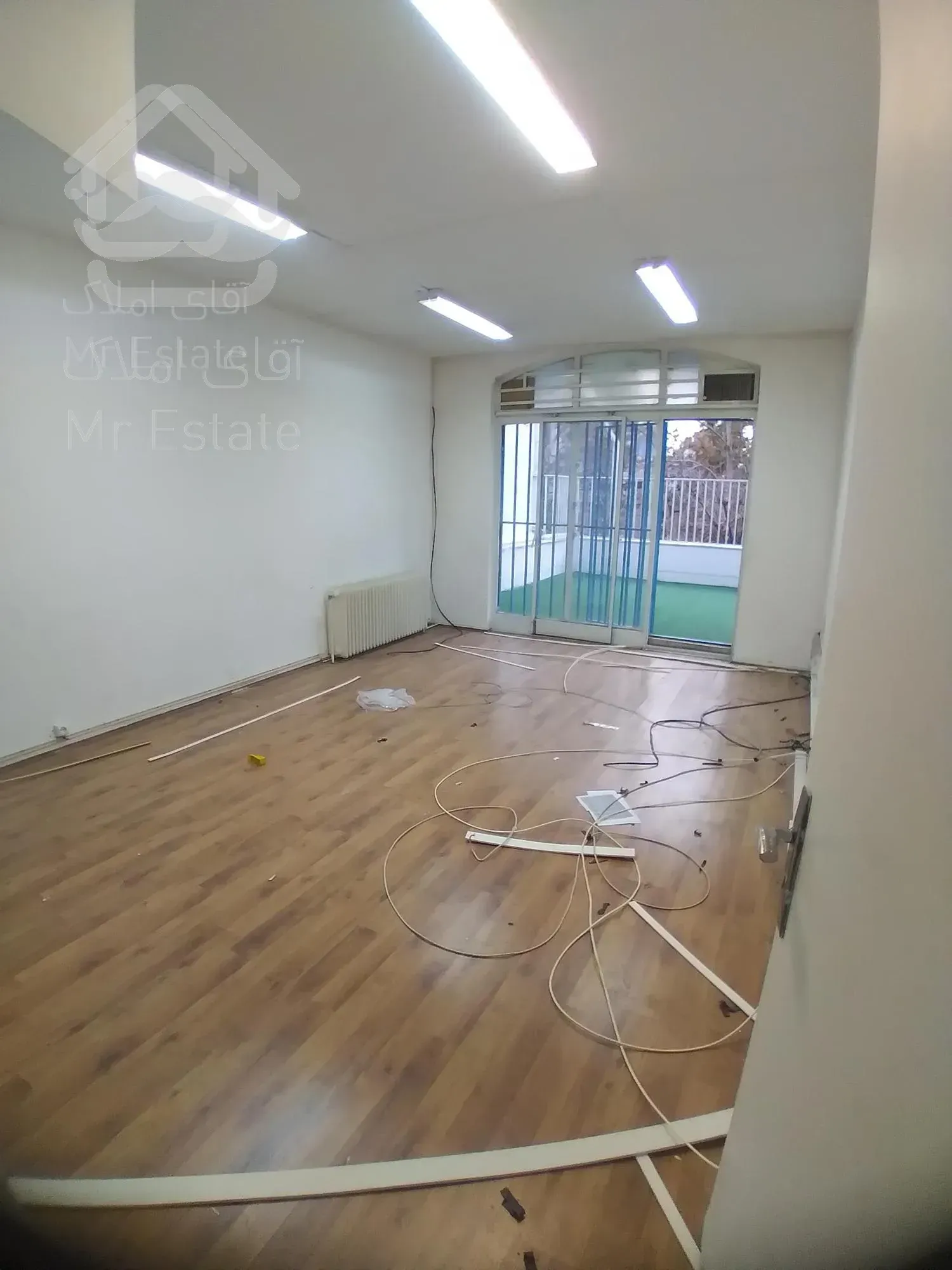 ۴۰۰ متر زیربنا  ویلایی