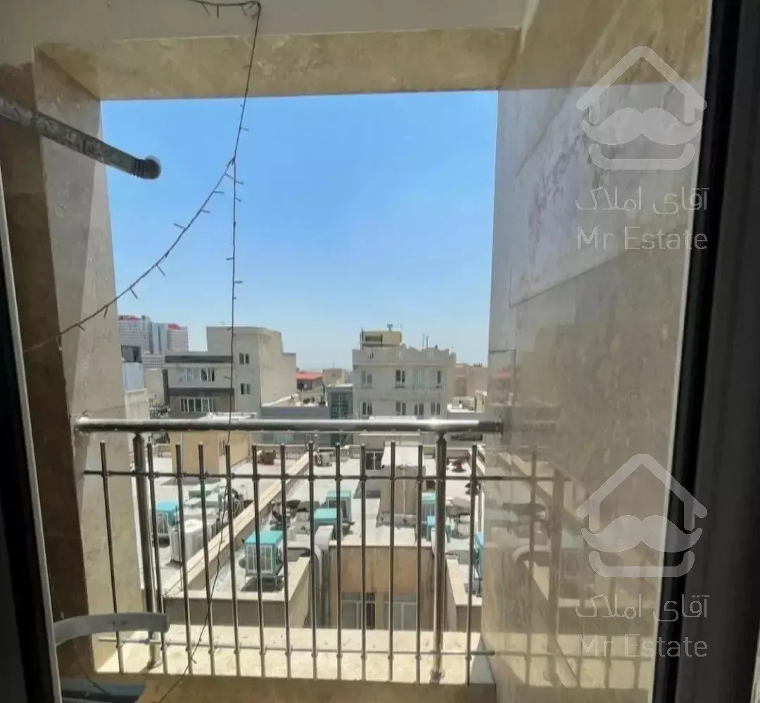 آپارتمان ۱۱۸ متری / اکازیون / خوش نقشه و دلنشین / بدون مشابه در منطقه