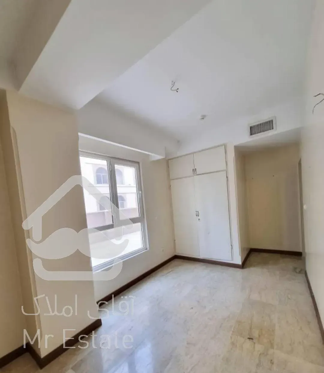 ۱۱۰ متر ۲ خواب /فول امکانات/سالن پرده خور /نورگیر /تراورتن