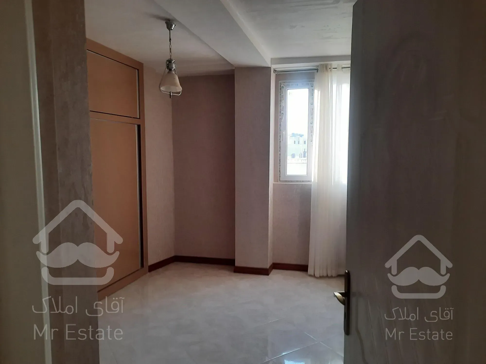 آپارتمان 127 متری 3خواب خیابان 10 متری برق