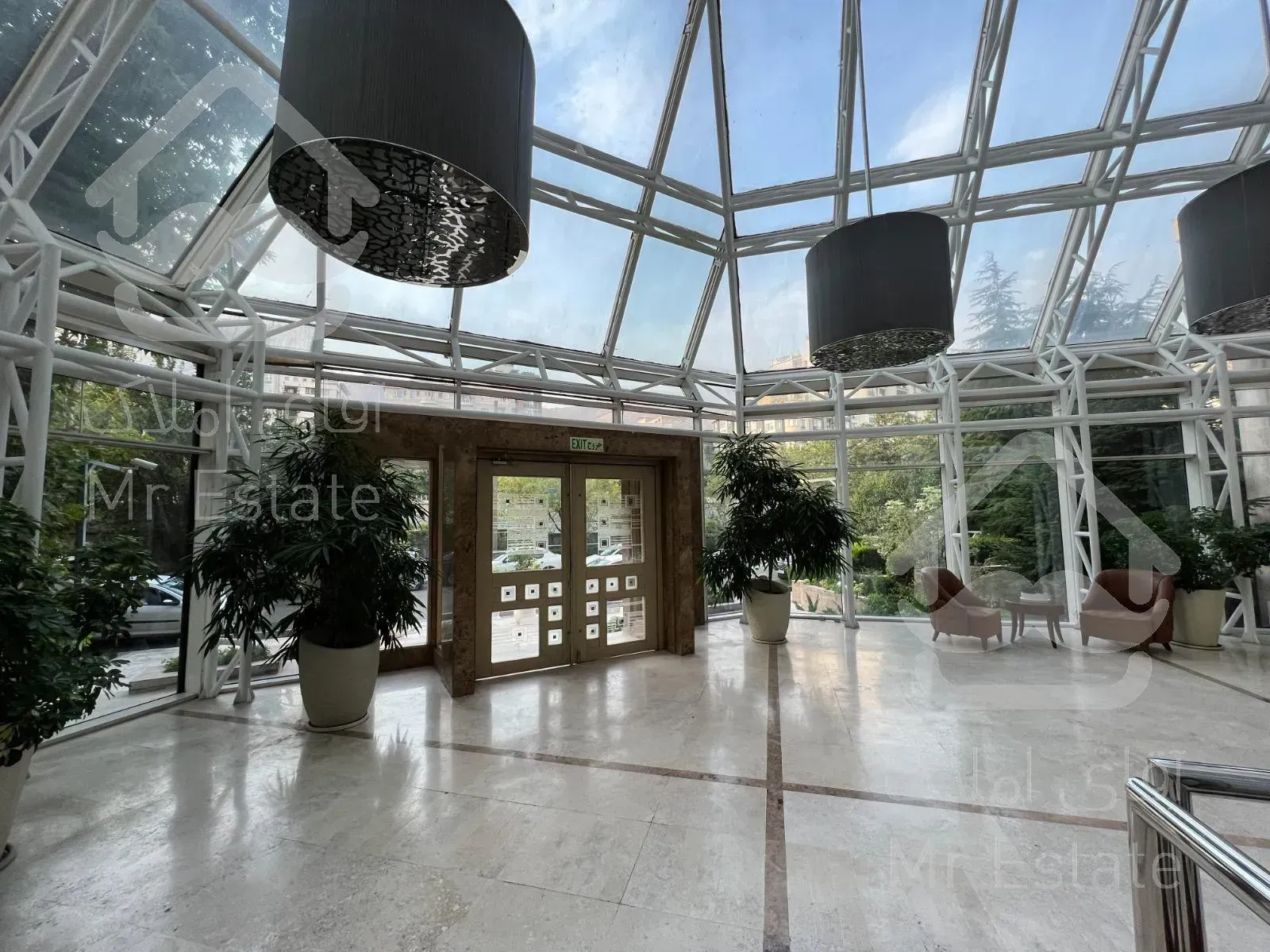 اجاره واحد ۳۲۰ در برج، فرمانیه