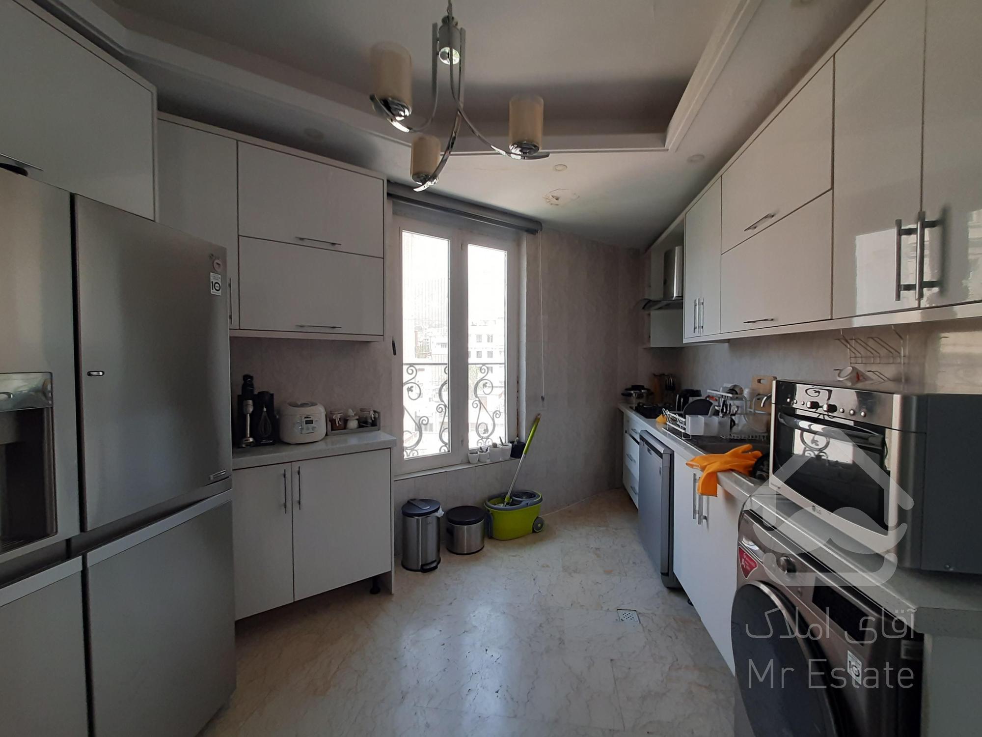 فروش ۷۰متری بلوار کمالی شرقی زیر قیمت