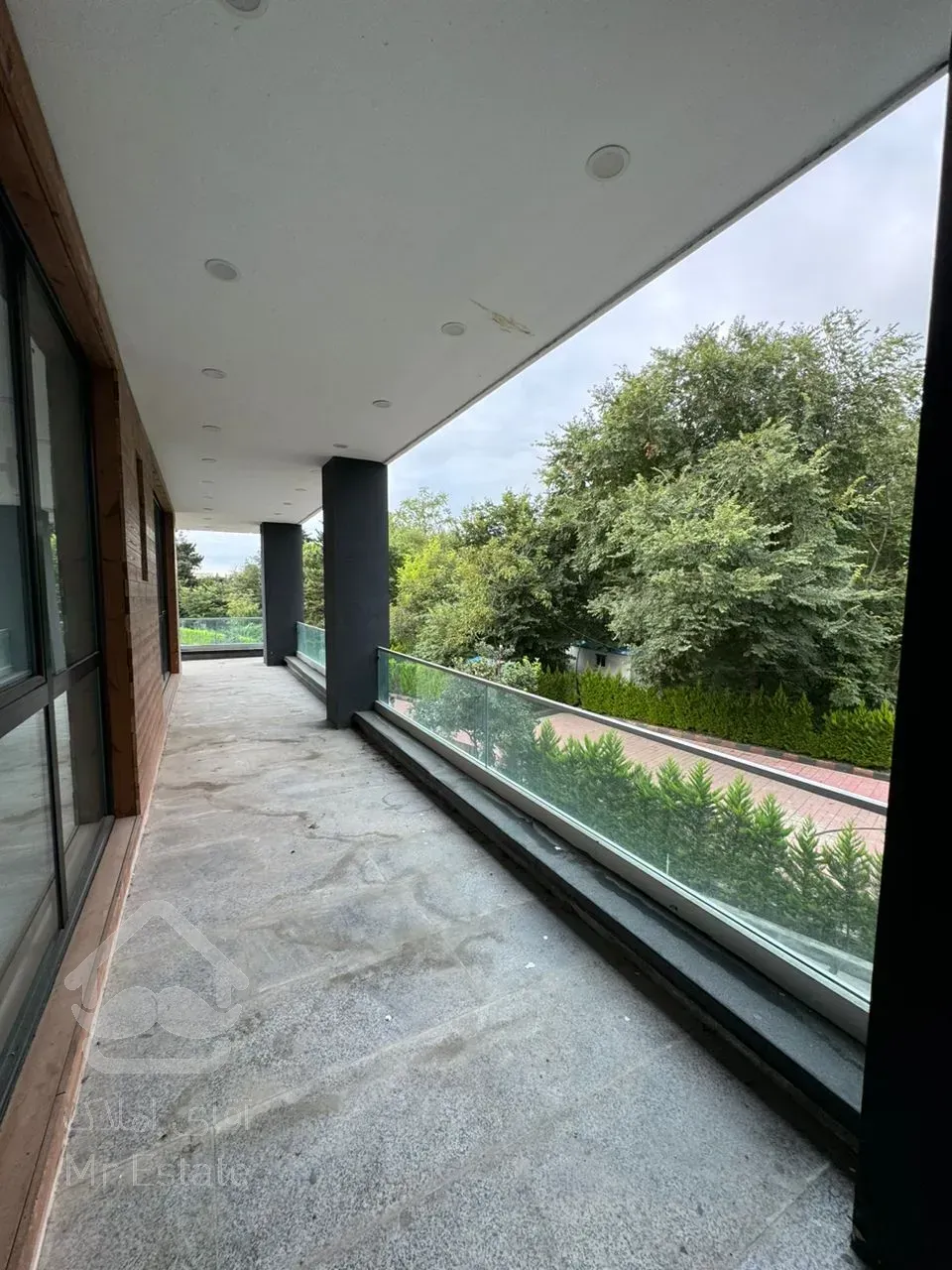 رهن و اجاره ویلا مدرن شهرکی زیر قیمت ۶۰۰متری وازیوار